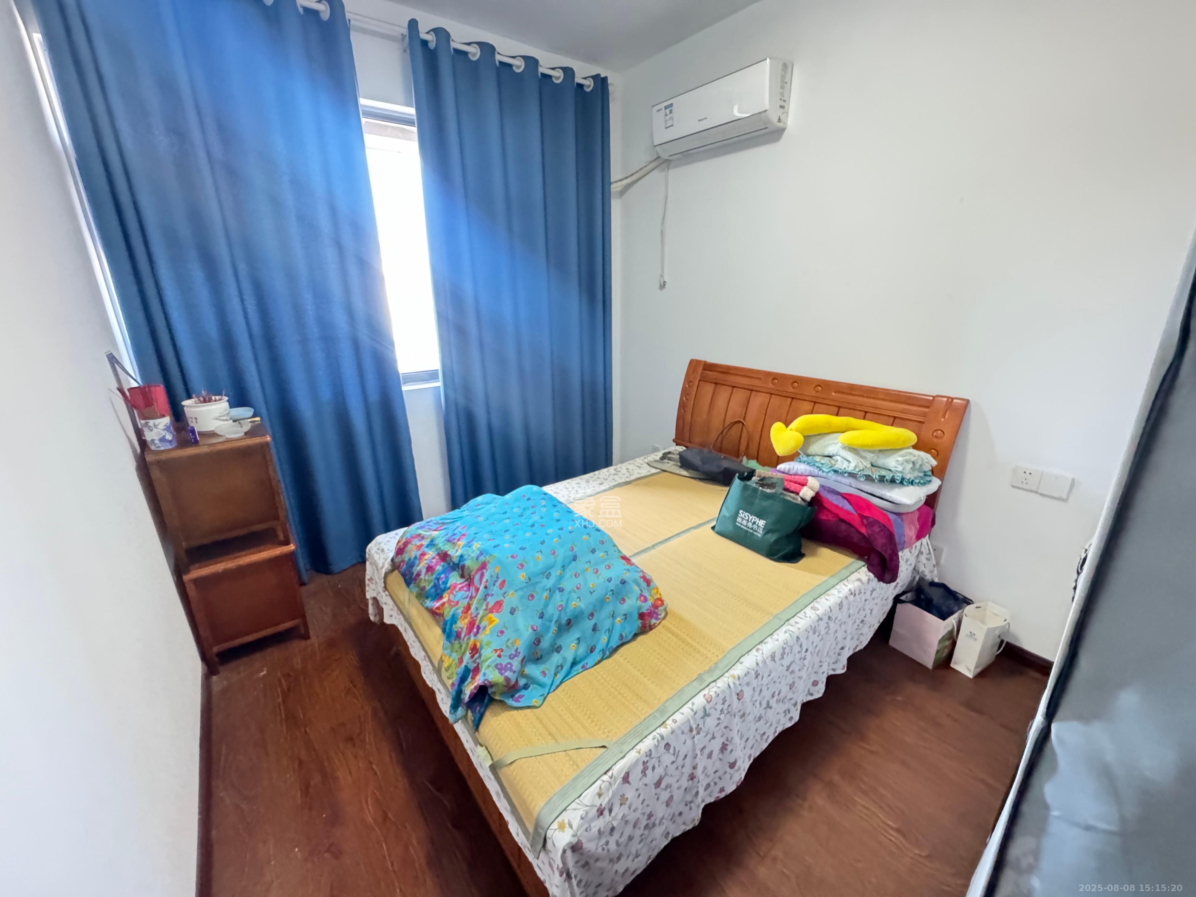 八方小区C区  3室2厅2卫    3800.0元/月室内图