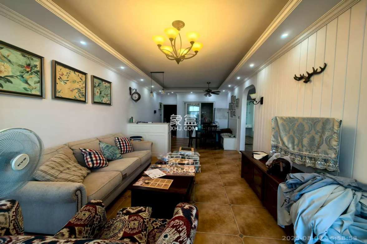 长房半岛蓝湾(观山月)  3室2厅1卫    2500.0元/月 长房半岛蓝湾(观山月)  3室2厅1卫    2500.0元/月户型图