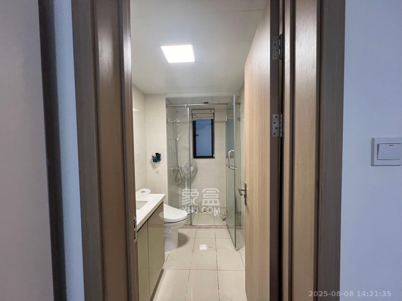 长沙高铁吾悦广场  3室2厅2卫   3000.00元/月室内图