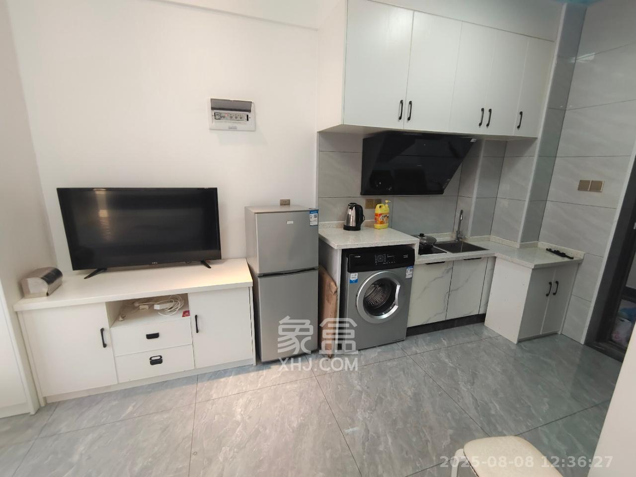 裕天国际商汇中心 1室0厅0卫 1400.0元/月 裕天国际商汇中心 1室0厅0卫 1400.0元/月室内图