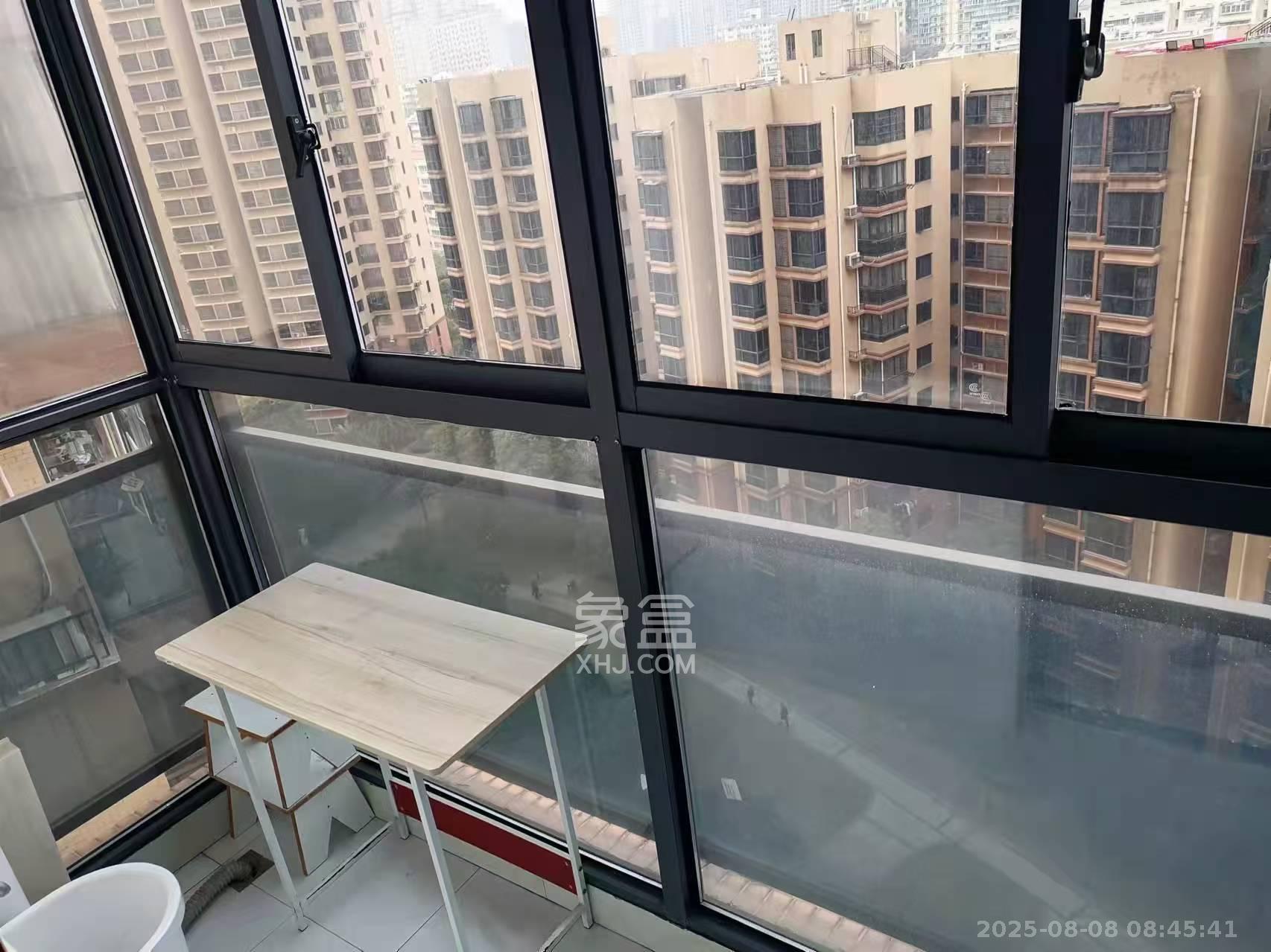 兴威帕克水岸 3室2厅2卫 2400.0元/月 兴威帕克水岸 3室2厅2卫 2400.0元/月室内图