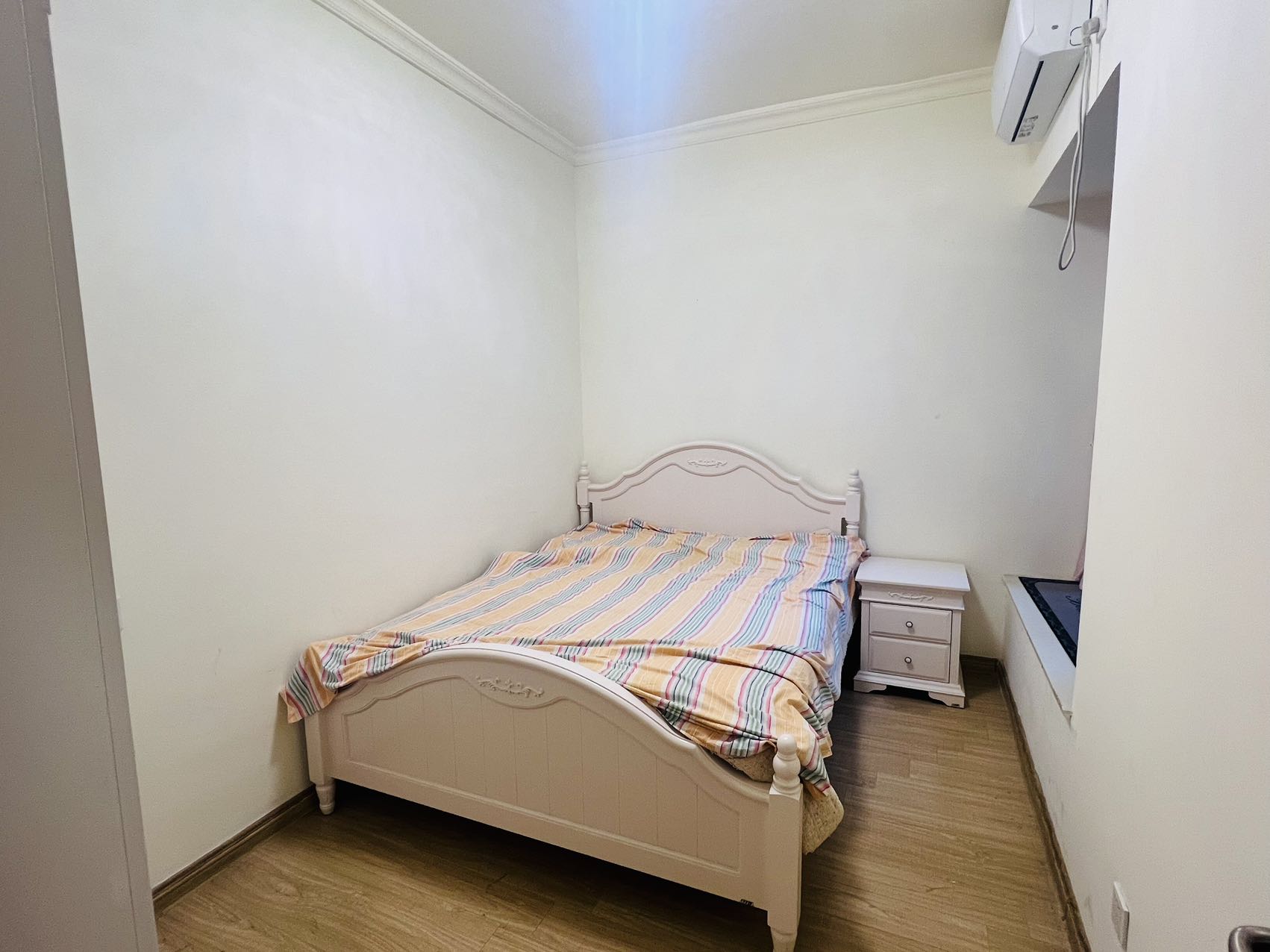 碧桂园  3室2厅1卫   1800.00元/月室内图
