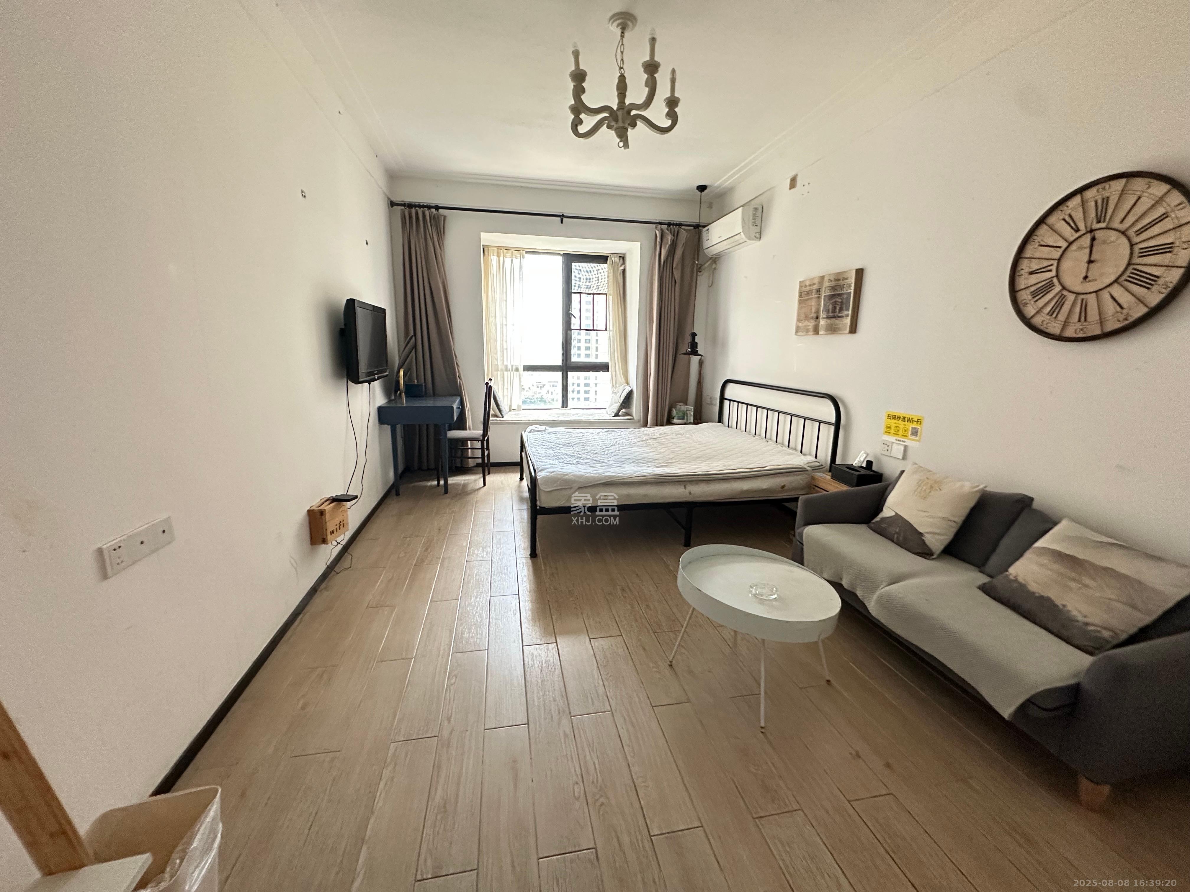 中海国际二期  1室0厅1卫    1000.0元/月 中海国际二期  1室0厅1卫    1000.0元/月