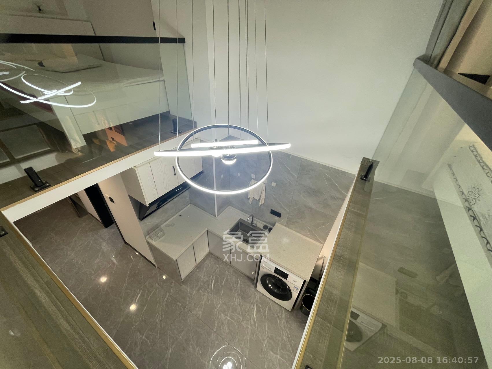 弘坤云寓  2室1厅1卫    2400.0元/月室内图