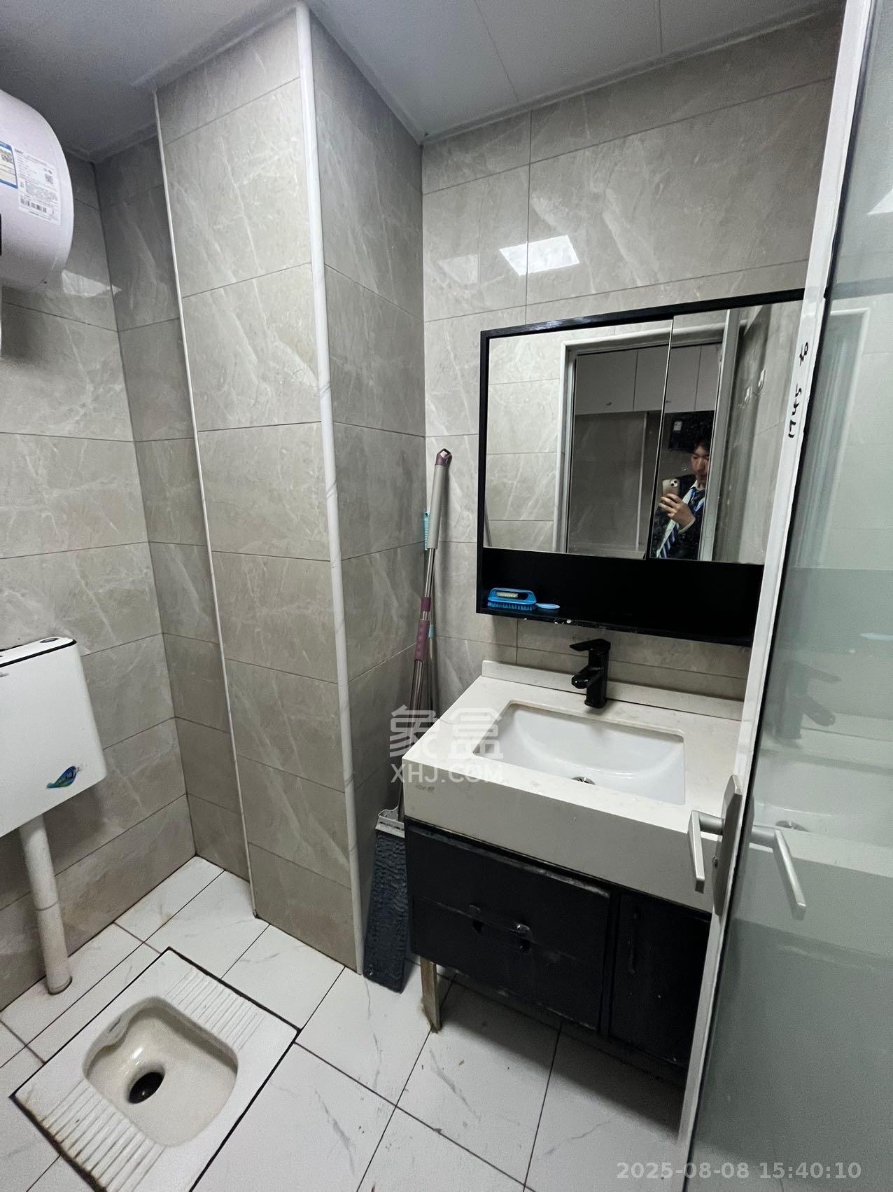 龙湖湘江星座(祺鑫星座公寓) 1室0厅0卫 1300.0元/月 龙湖湘江星座(祺鑫星座公寓) 1室0厅0卫 1300.0元/月室内图