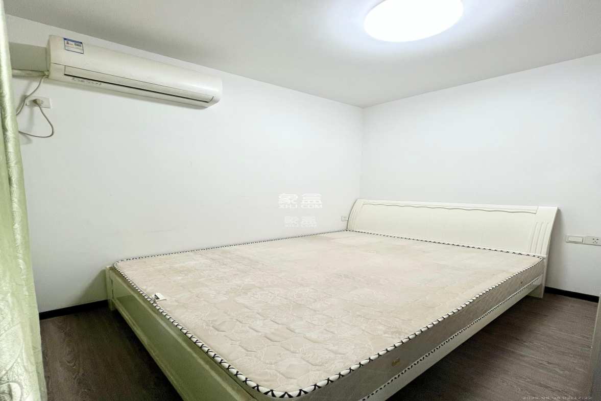 钱隆世家 3室2厅2卫 2100.0元/月 钱隆世家 3室2厅2卫 2100.0元/月室内图