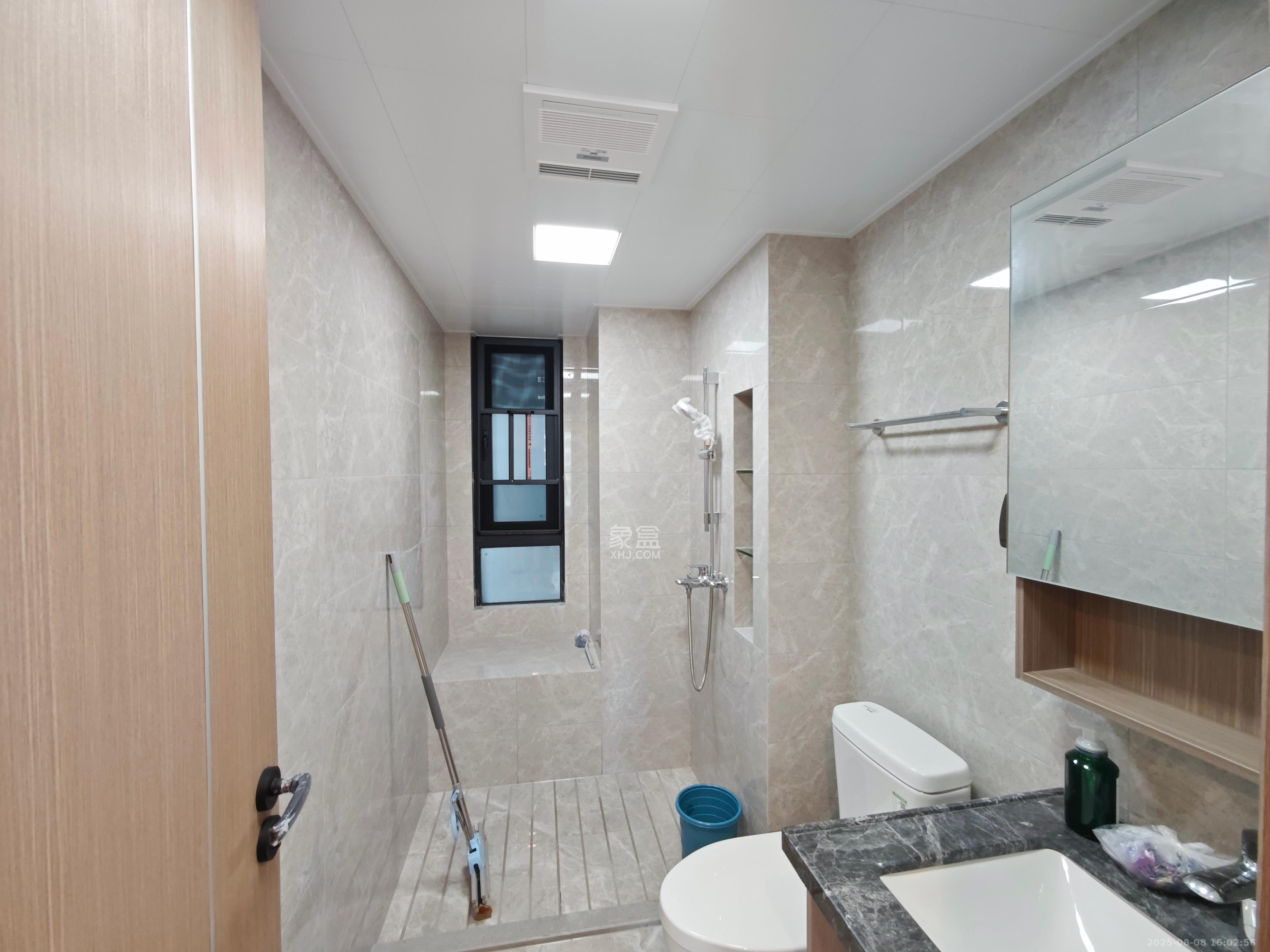 中海麓山境北区 3室2厅2卫 3190.0元/月 中海麓山境北区 3室2厅2卫 3190.0元/月室内图