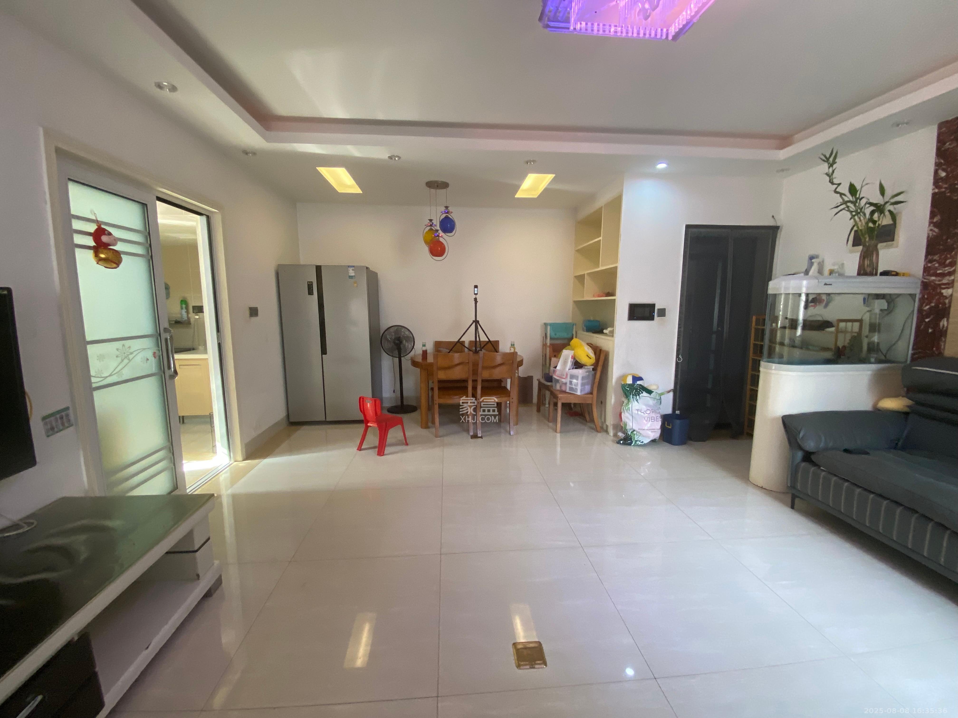 鑫远湘府逸园  3室1厅1卫    2100.0元/月 鑫远湘府逸园  3室1厅1卫    2100.0元/月室内图