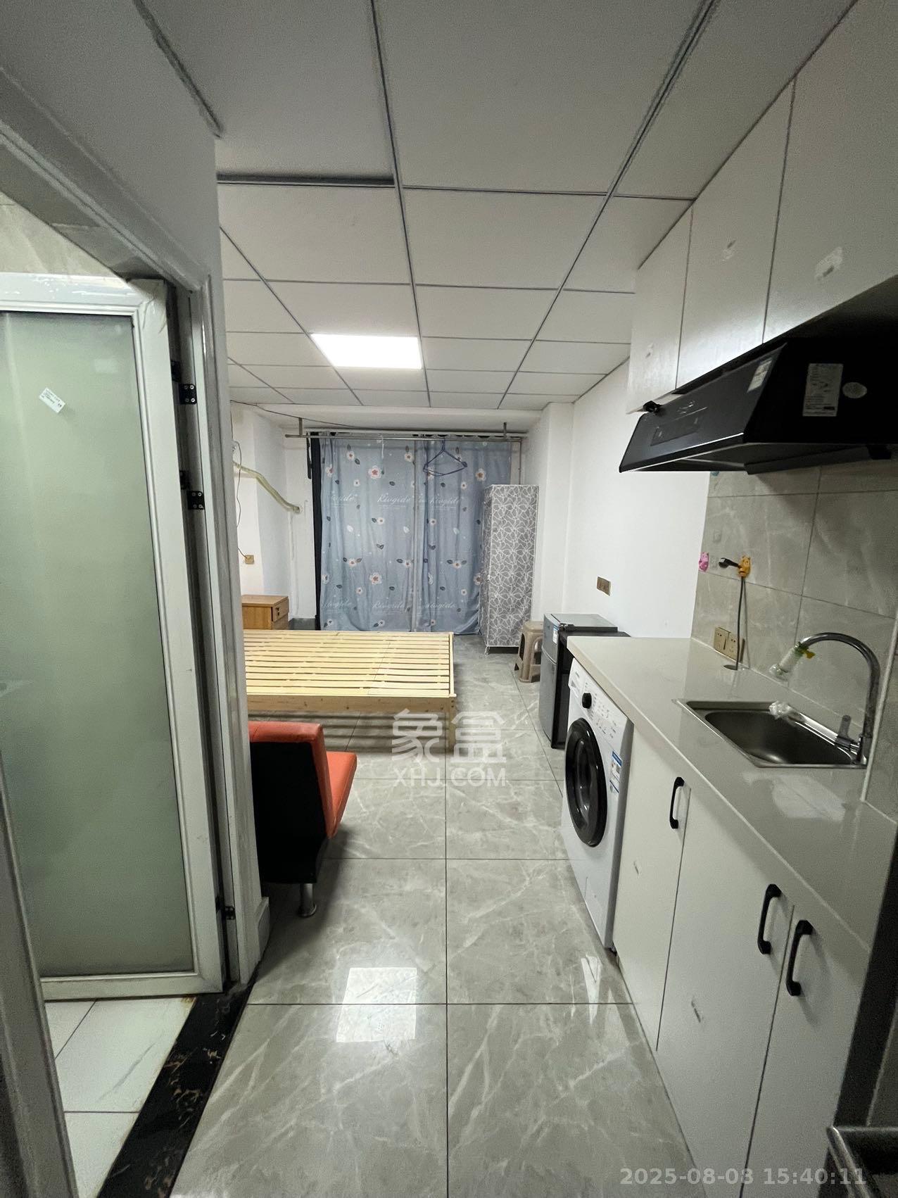 龙湖湘江星座(祺鑫星座公寓) 1室0厅0卫 1300.0元/月 龙湖湘江星座(祺鑫星座公寓) 1室0厅0卫 1300.0元/月室内图