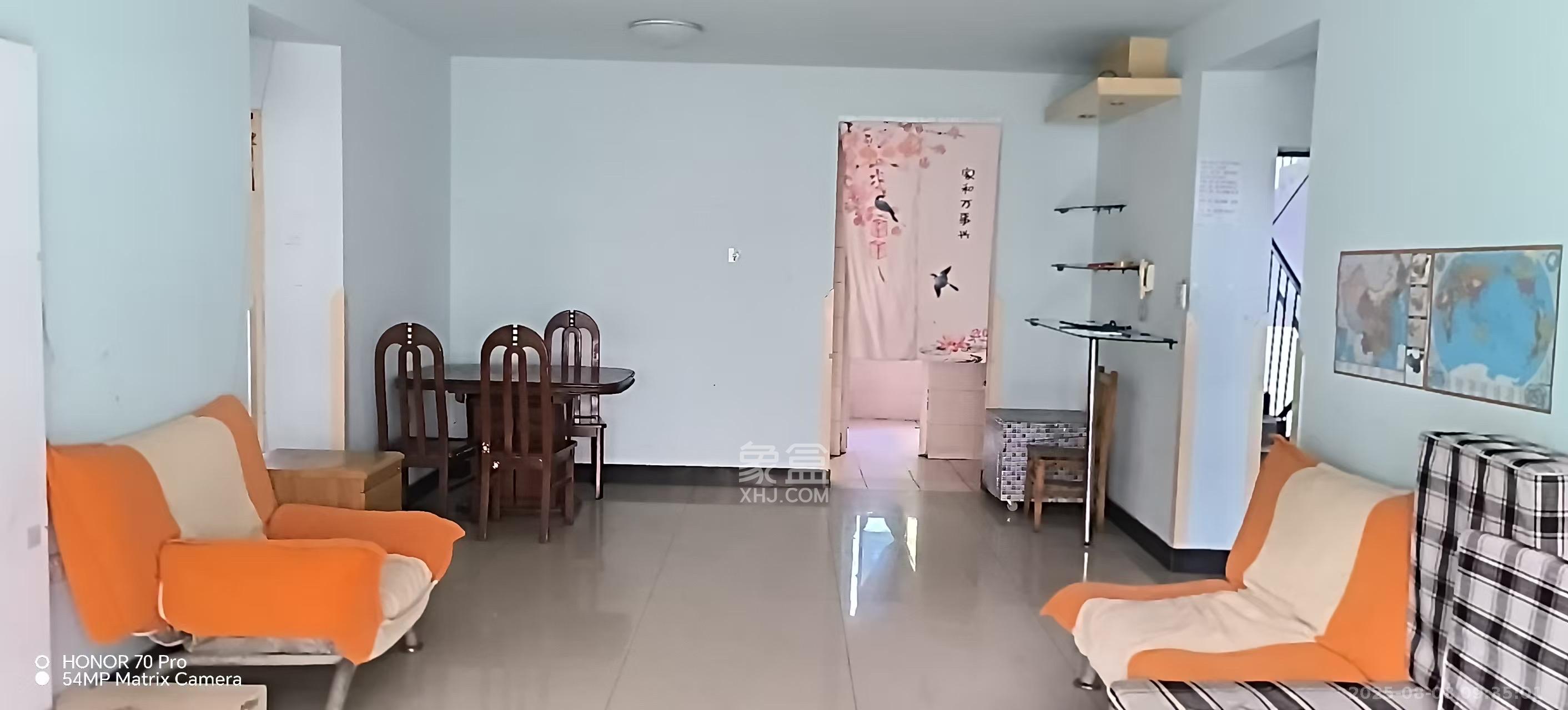 南明苑西区 3室2厅1卫 2200.0元/月 南明苑西区 3室2厅1卫 2200.0元/月室内图