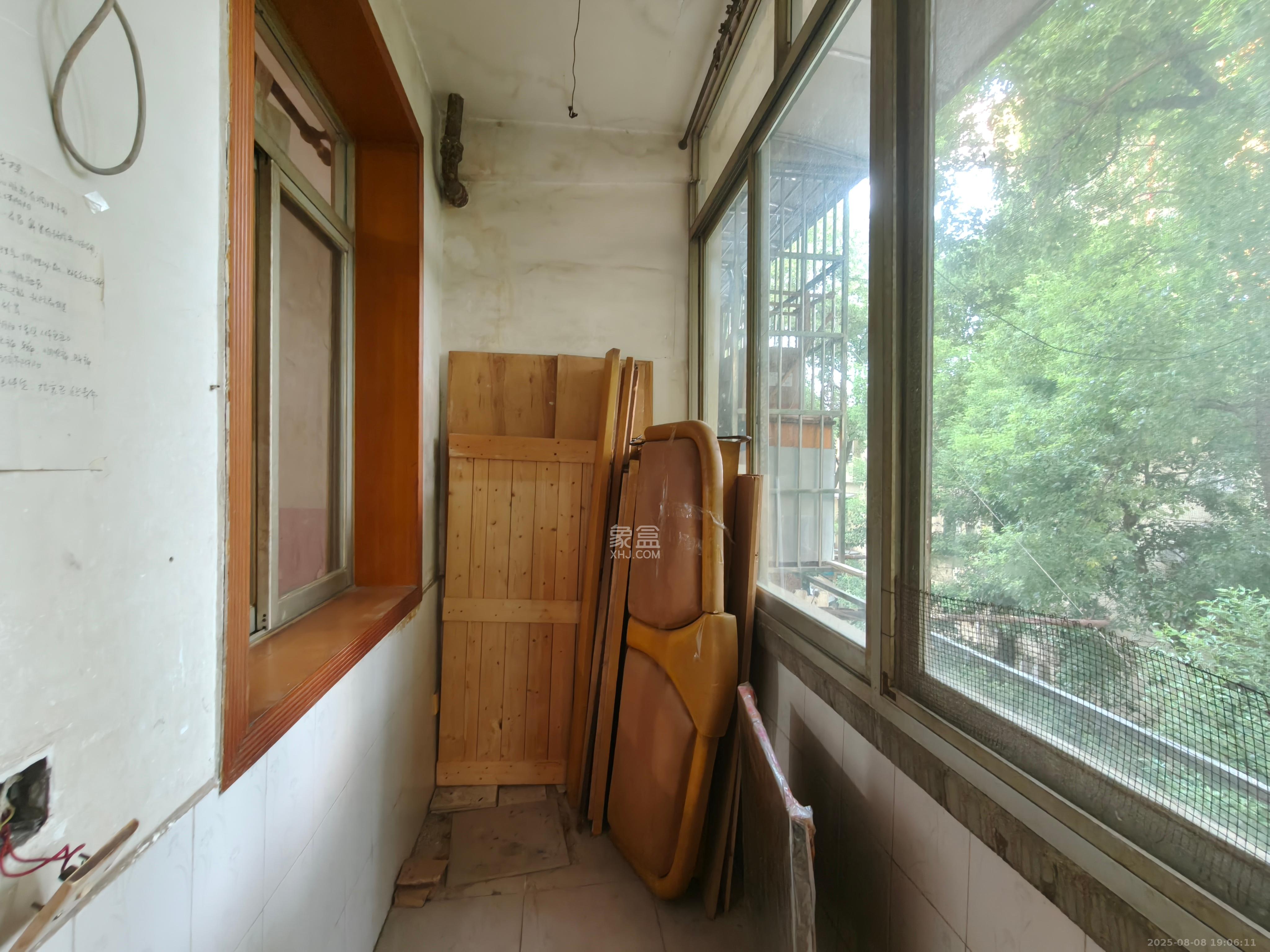 妹子山社区（曙光社区）  1室1厅1卫    1000.0元/月室内图