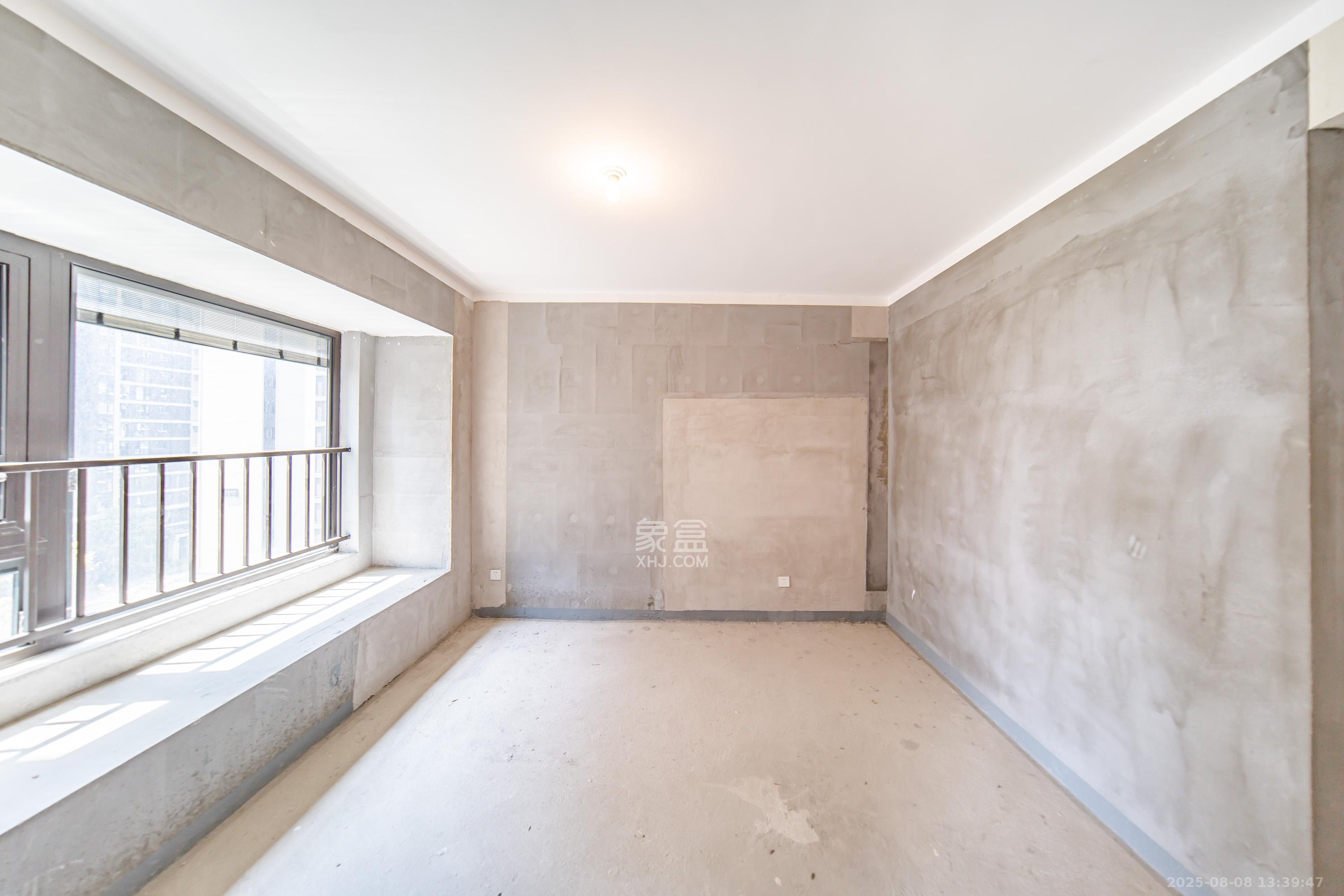 建发电建江山悦  4室2厅2卫    125.0万卧室