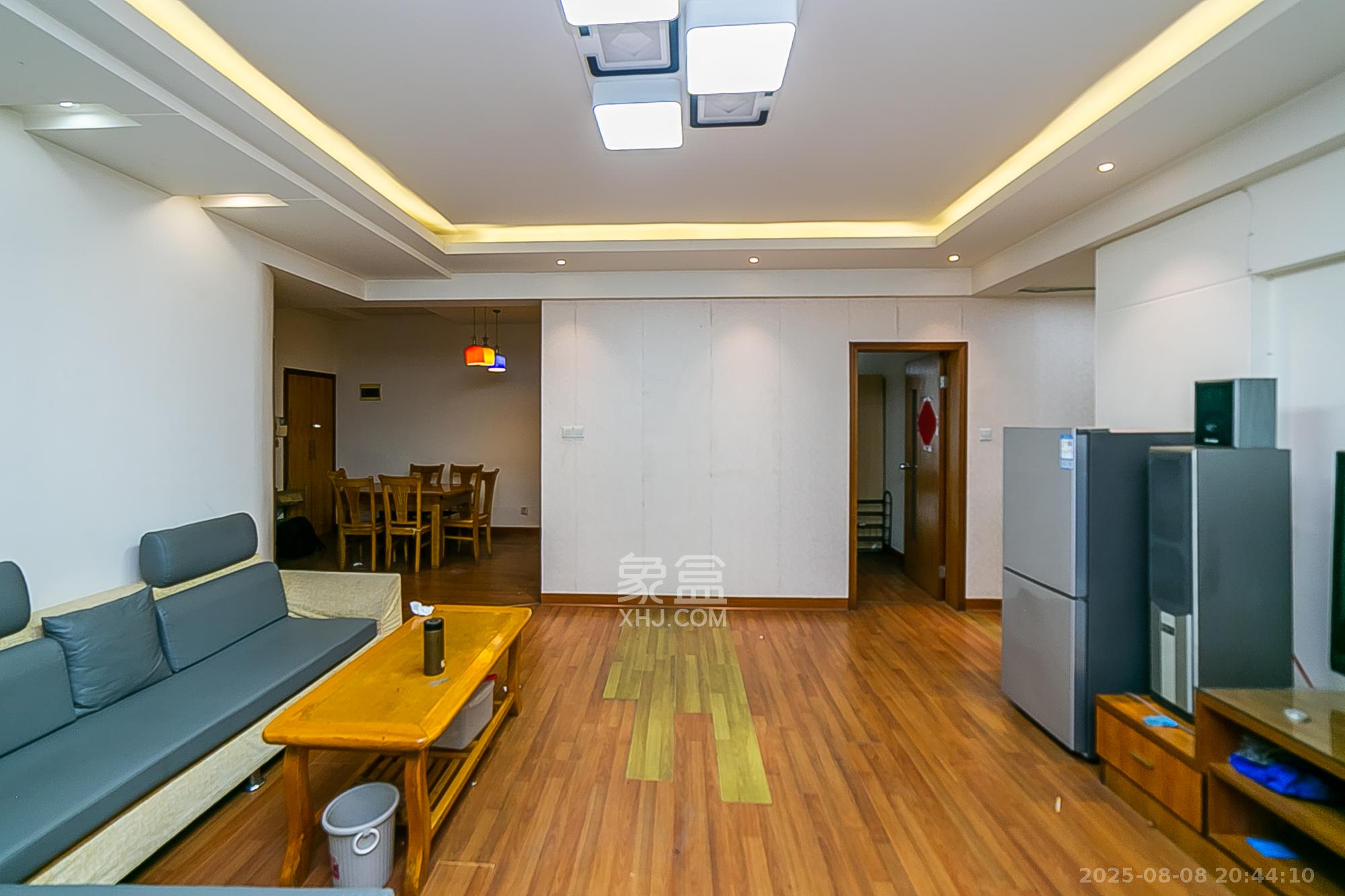 华盛家园  3室2厅2卫    96.0万 华盛家园  3室2厅2卫    96.0万客厅