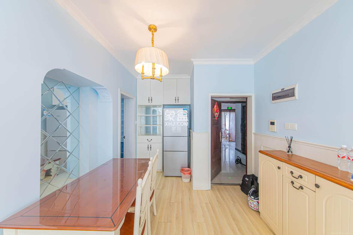 金房奥斯卡 2室1厅1卫 56.0万 金房奥斯卡 2室1厅1卫 56.0万客厅