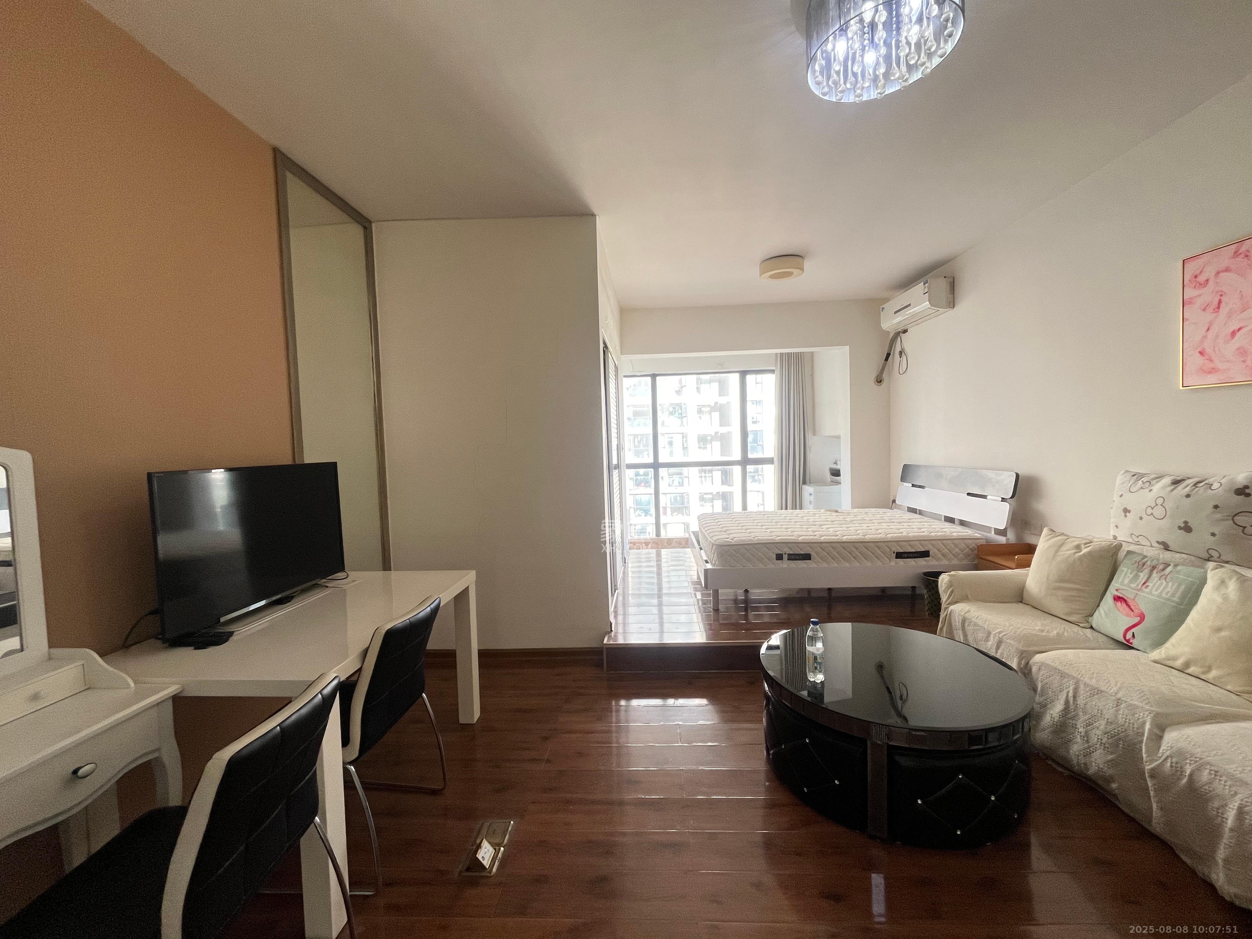 金土地第一湾 1室1厅1卫 2000.0元/月 金土地第一湾 1室1厅1卫 2000.0元/月室内图