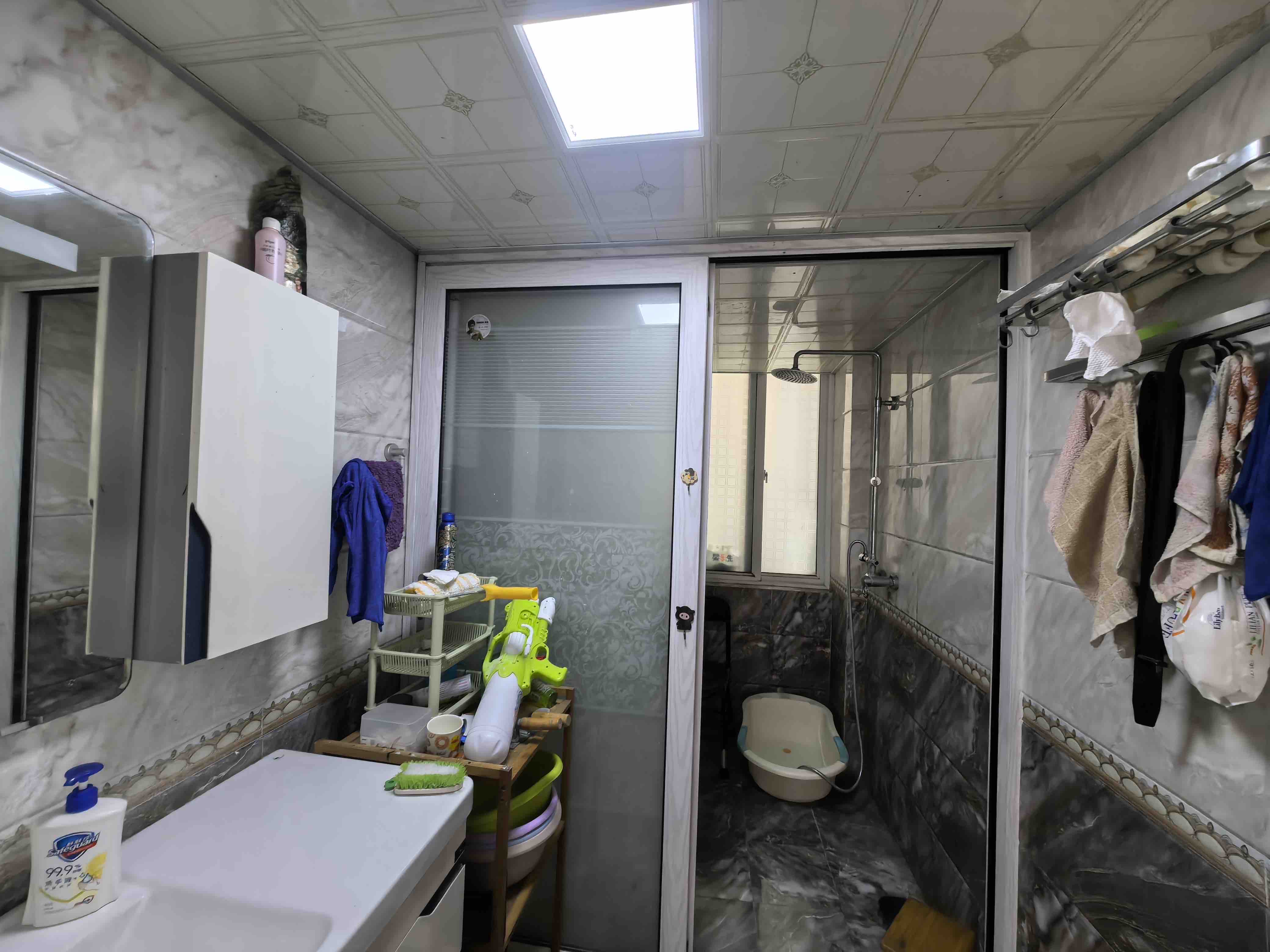 山城上品  2室2厅1卫   1700.00元/月室内图