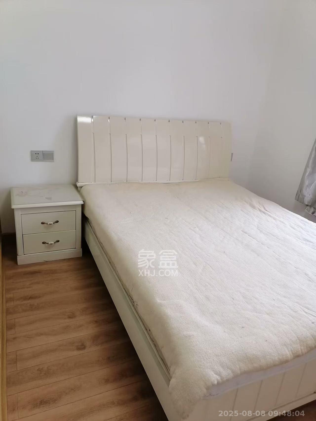 钱隆樽品(一、二、三期)  3室2厅1卫   2600.00元/月室内图