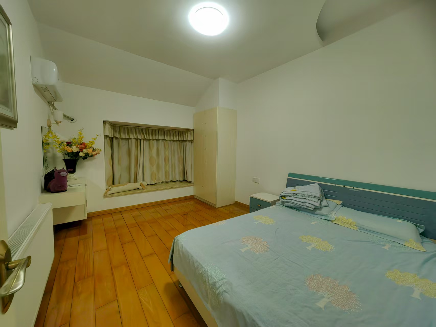 丽景雅苑  6室2厅2卫    89.8万 丽景雅苑  6室2厅2卫    89.8万