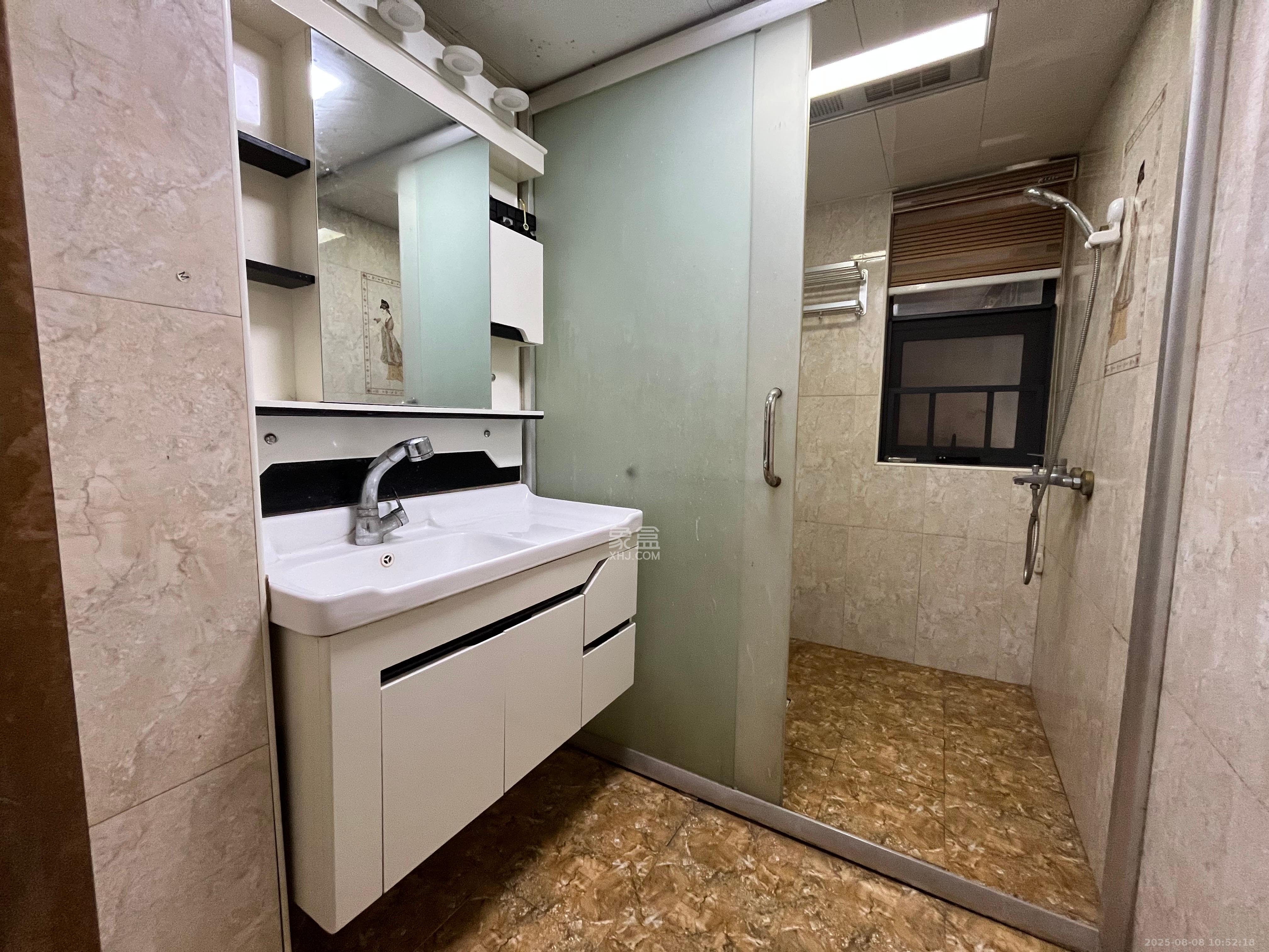 茂华国际湘 3室2厅2卫 3200.0元/月 茂华国际湘 3室2厅2卫 3200.0元/月室内图