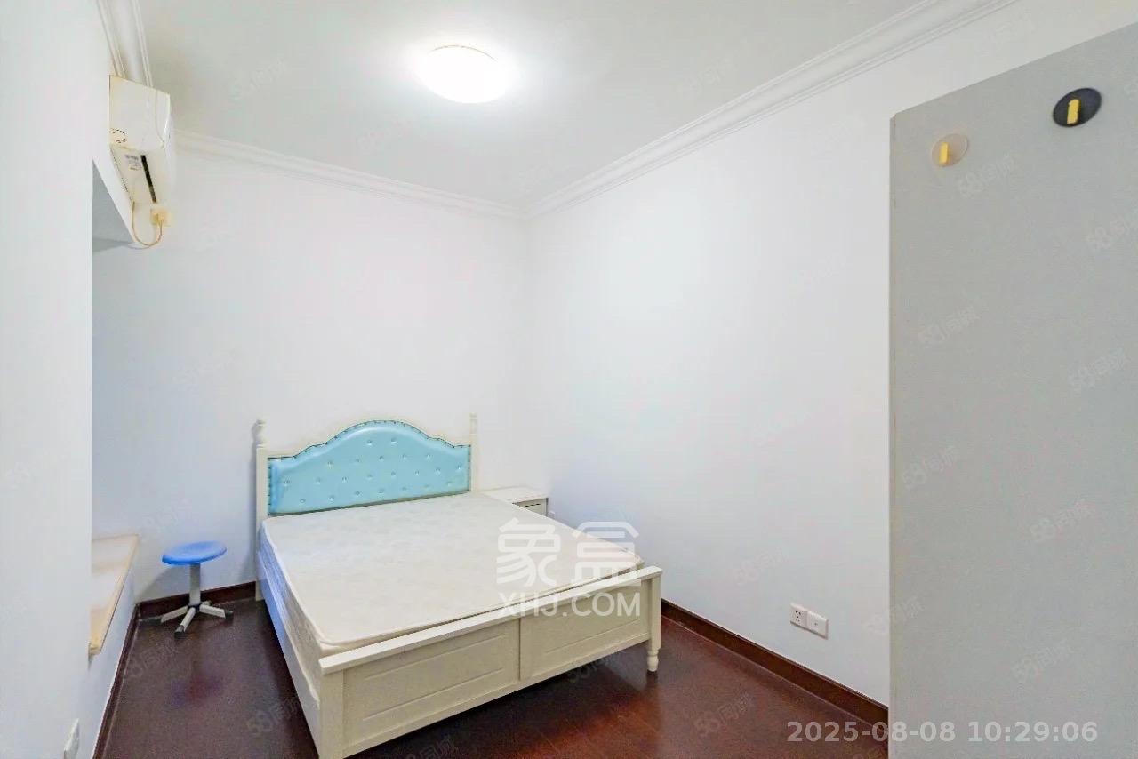 恒大翡翠华庭 3室2厅2卫 2800.0元/月 恒大翡翠华庭 3室2厅2卫 2800.0元/月室内图