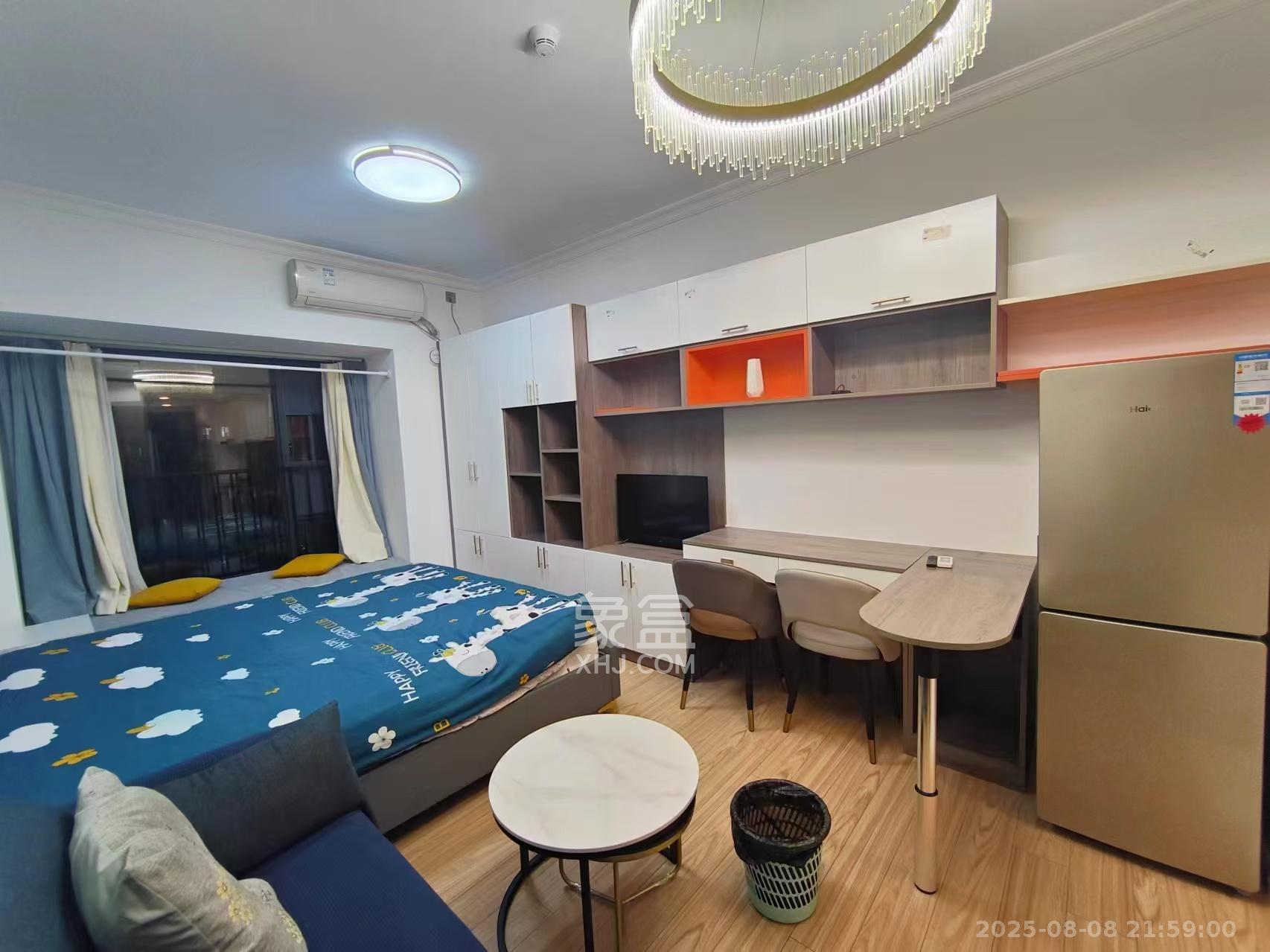 碧桂园城市之光  1室0厅1卫    1700.0元/月 碧桂园城市之光  1室0厅1卫    1700.0元/月室内图1