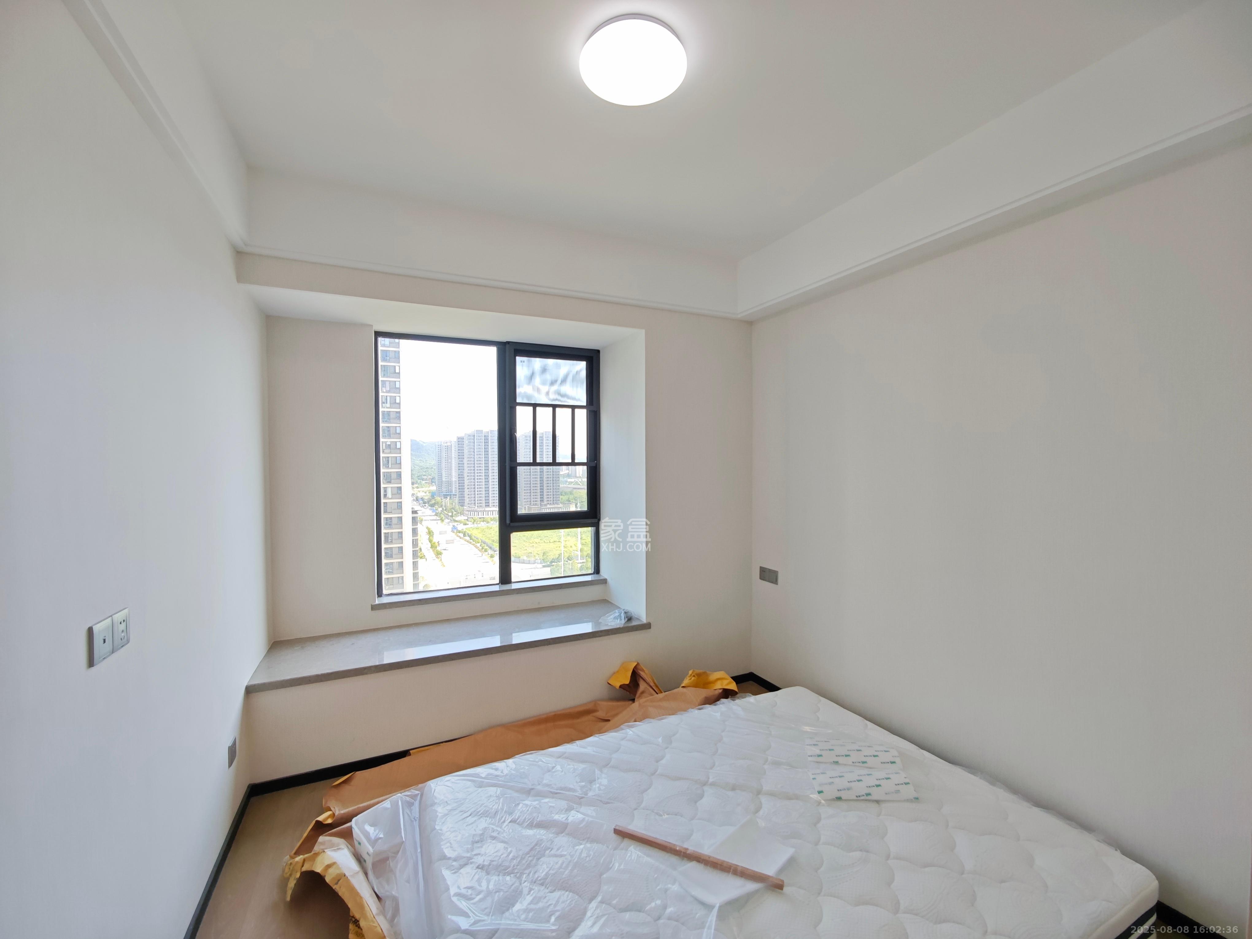 中海麓山境北区 3室2厅2卫 3190.0元/月 中海麓山境北区 3室2厅2卫 3190.0元/月室内图