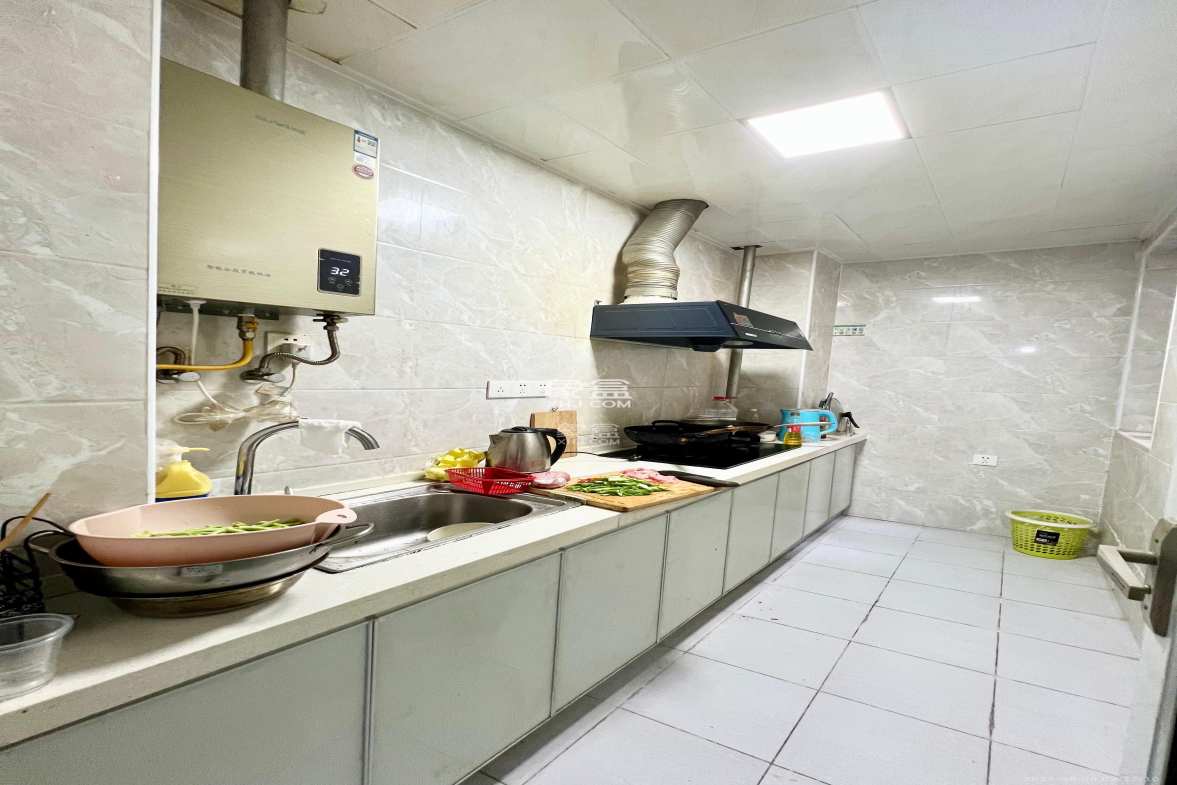 钱隆世家 3室2厅2卫 2100.0元/月 钱隆世家 3室2厅2卫 2100.0元/月室内图