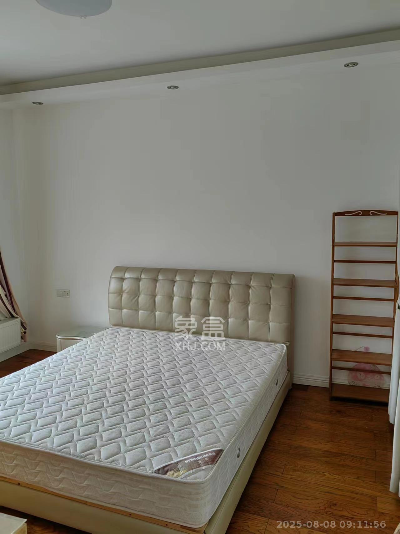 莱茵城 4室2厅2卫 2800.0元/月 莱茵城 4室2厅2卫 2800.0元/月室内图