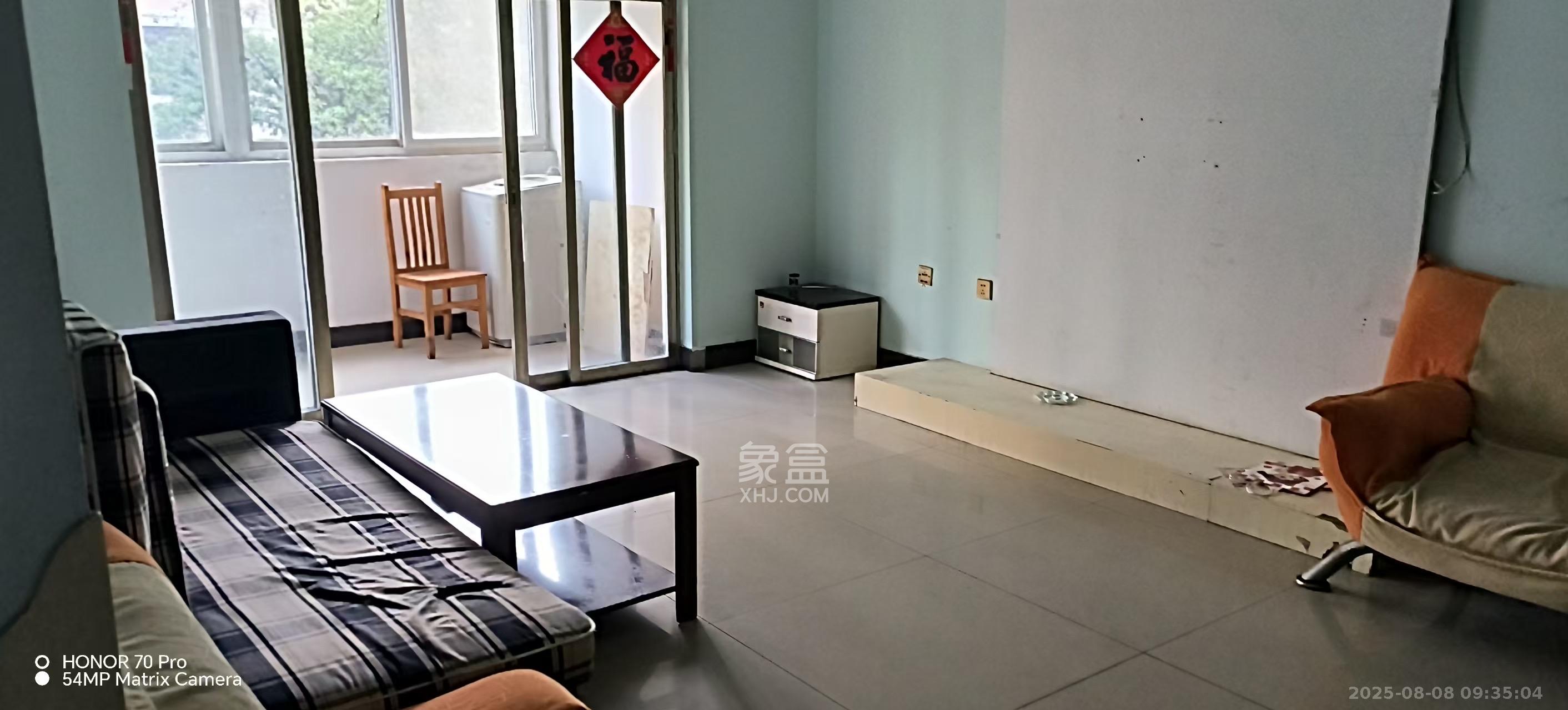 南明苑西区 3室2厅1卫 2200.0元/月 南明苑西区 3室2厅1卫 2200.0元/月室内图