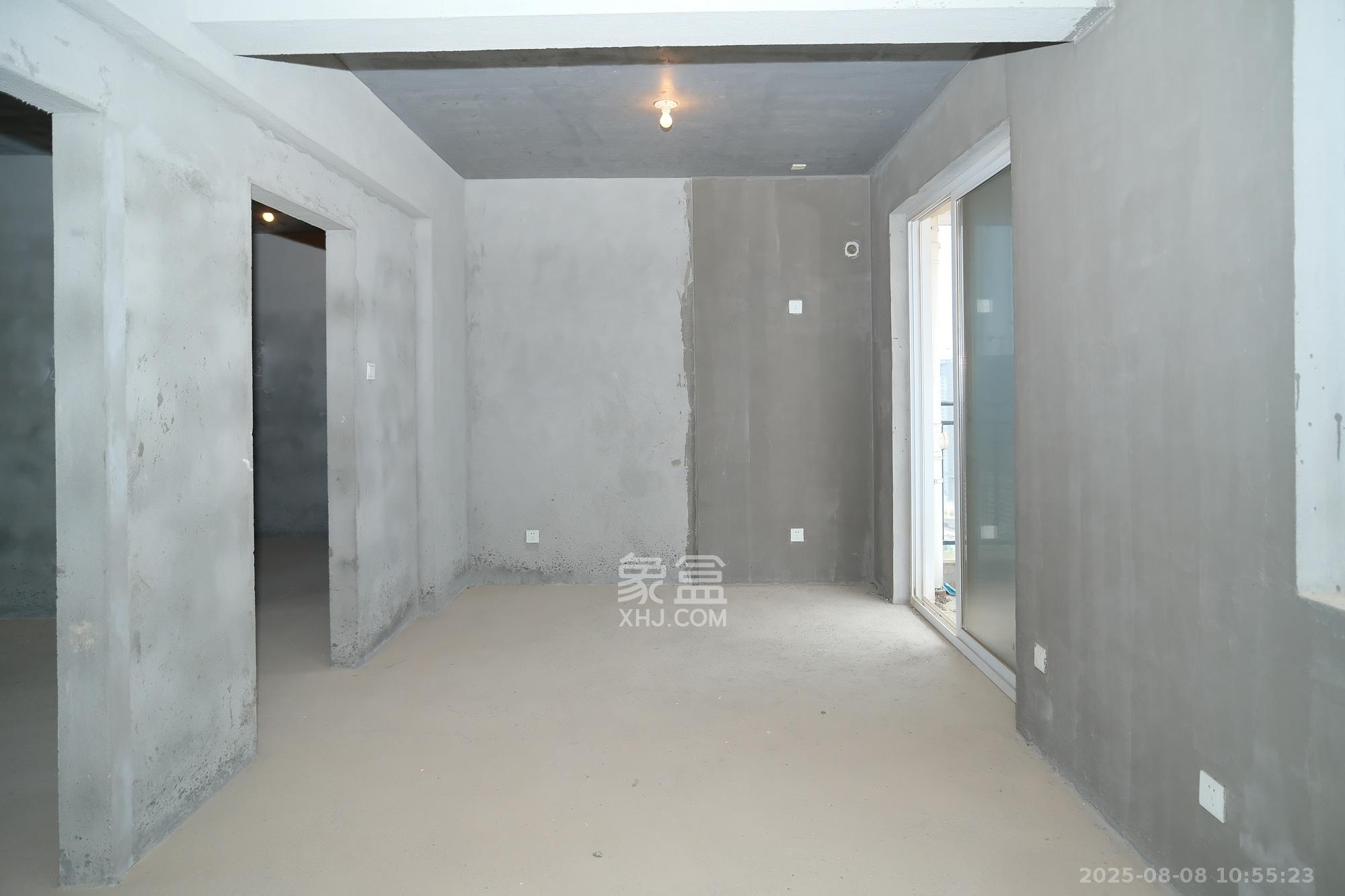 和悦城(蟠龙景苑)  3室2厅2卫    65.0万卧室