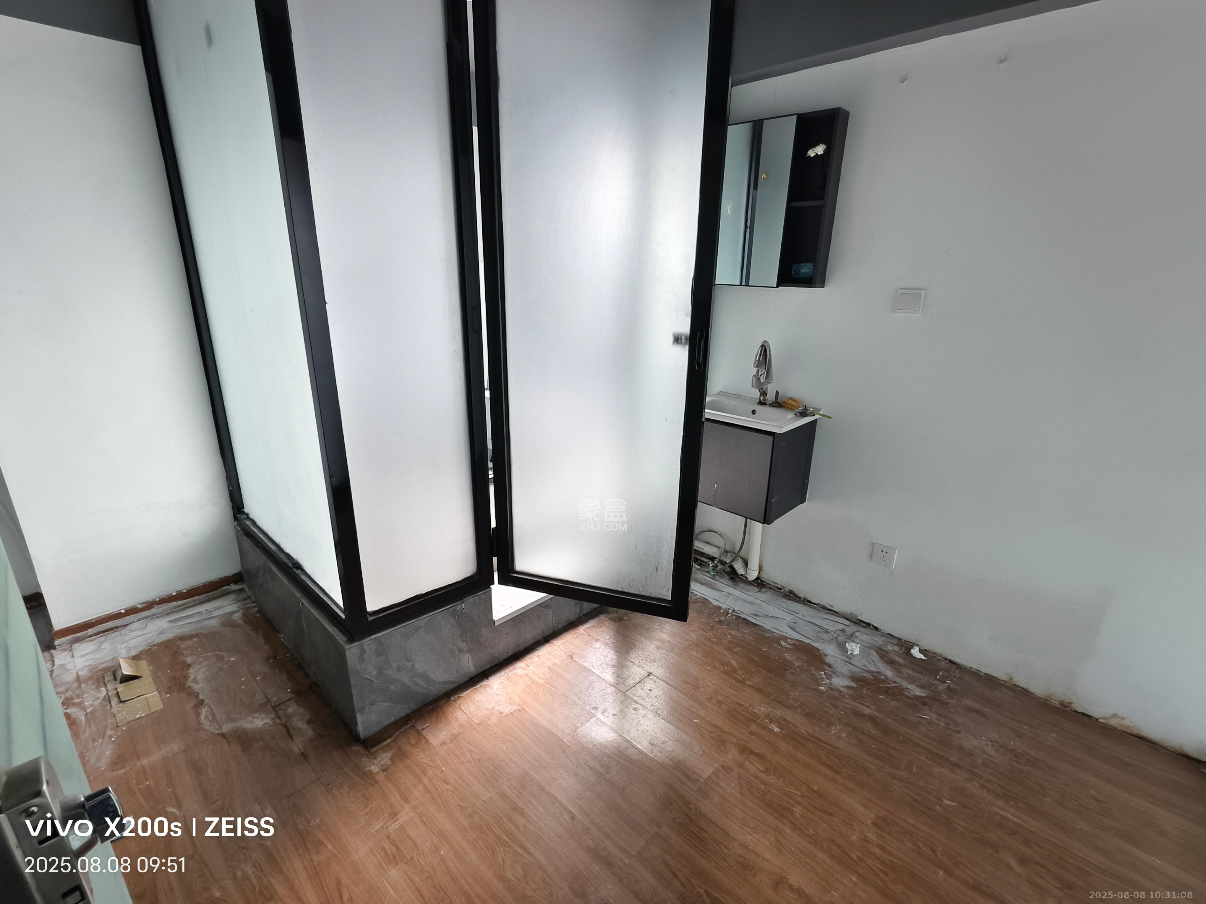 复地星光天地  5室1厅1卫    8000.0元/月 复地星光天地  5室1厅1卫    8000.0元/月室内图