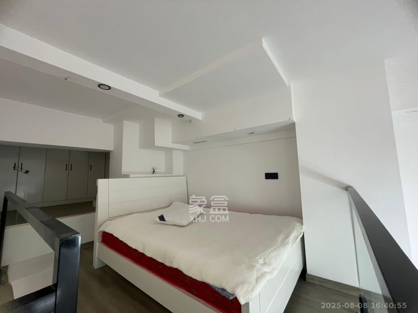 弘坤云寓  2室1厅1卫    2400.0元/月室内图