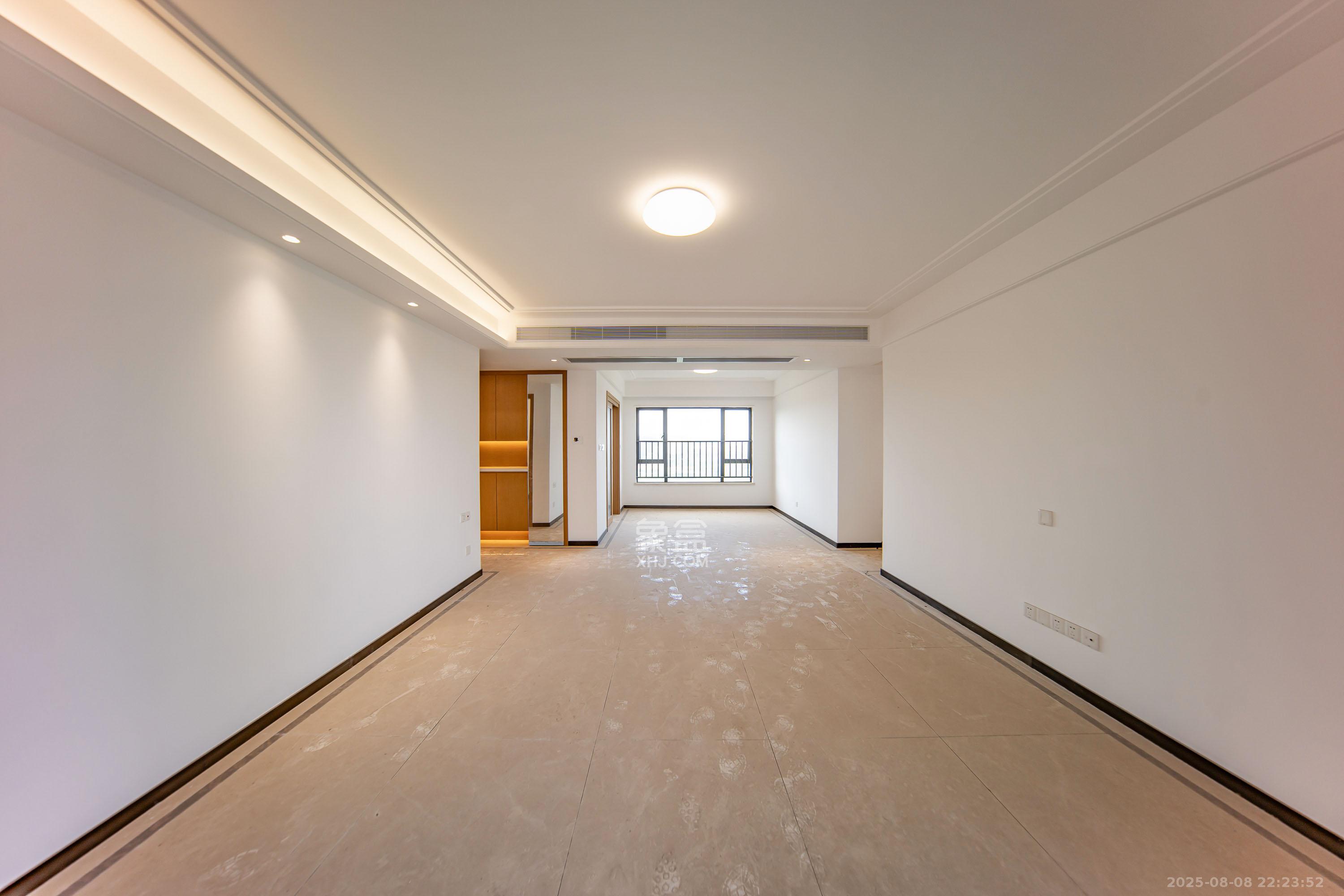 深业鹭栖府  4室2厅2卫    210.0万