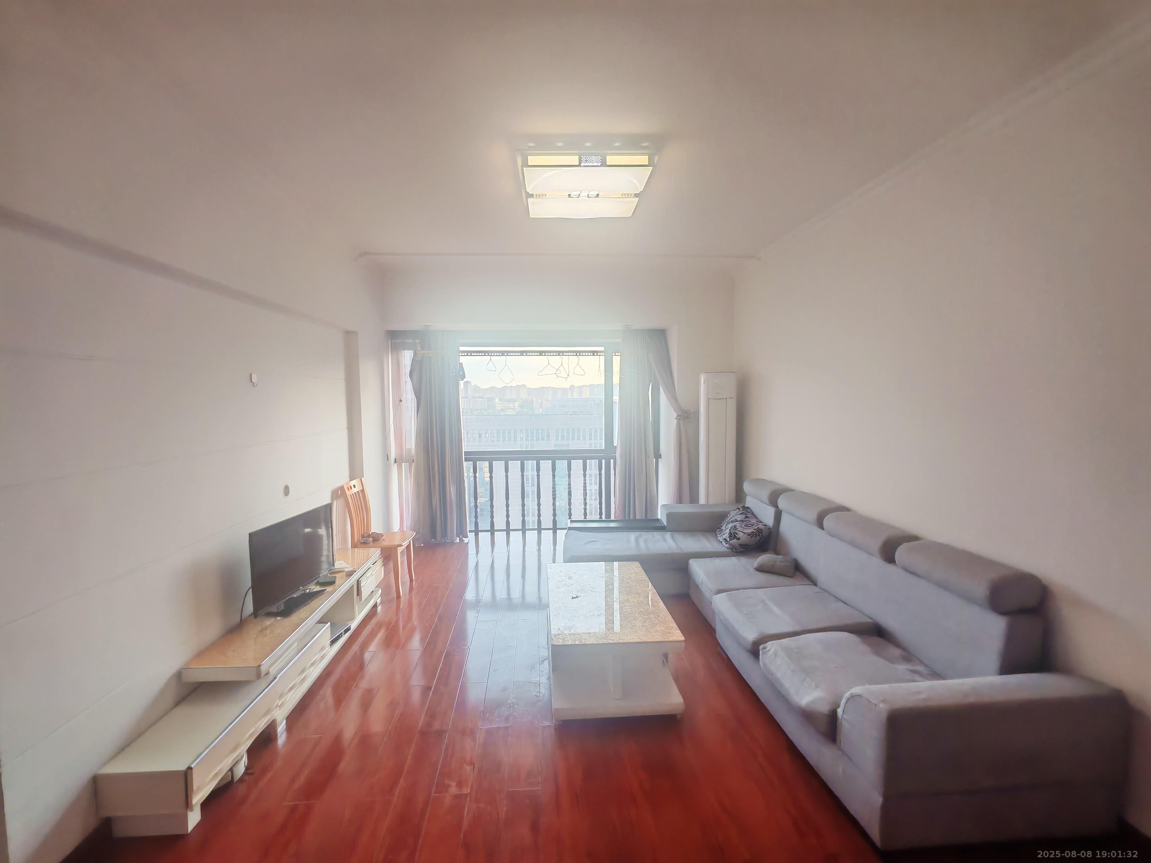 流金岁月-华晨国际 1室2厅1卫 1500.0元/月 流金岁月-华晨国际 1室2厅1卫 1500.0元/月室内图