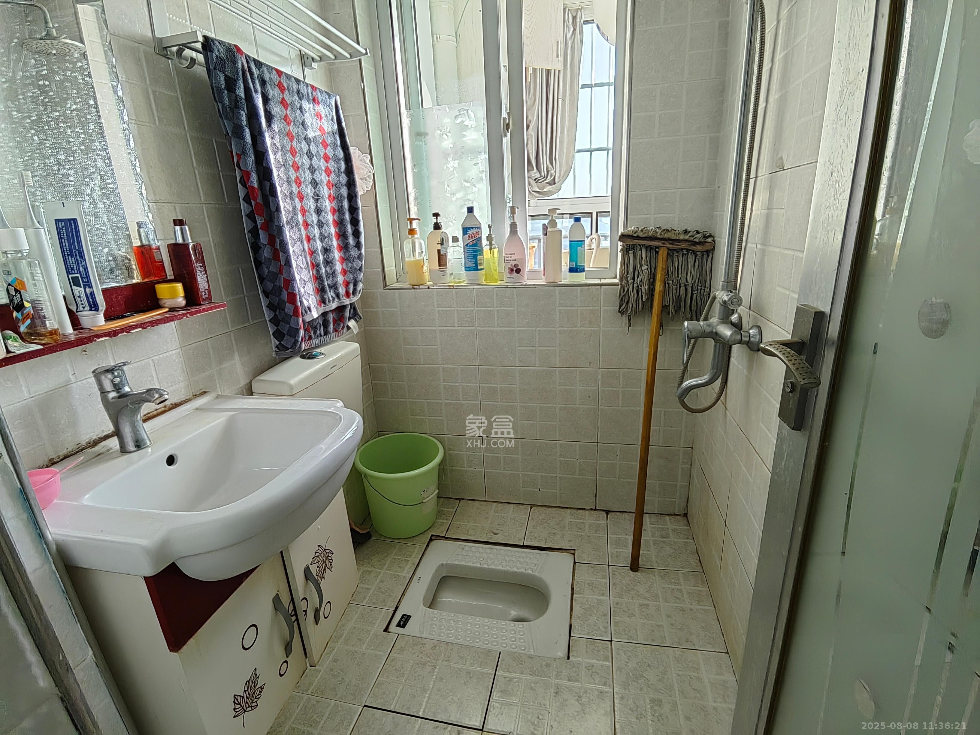 世景华庭  1室1厅1卫   1350.00元/月室内图