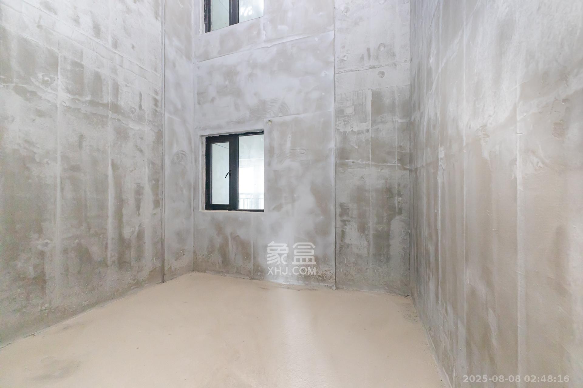 越秀湘江星汇城二期  4室2厅2卫    94.0万卧室