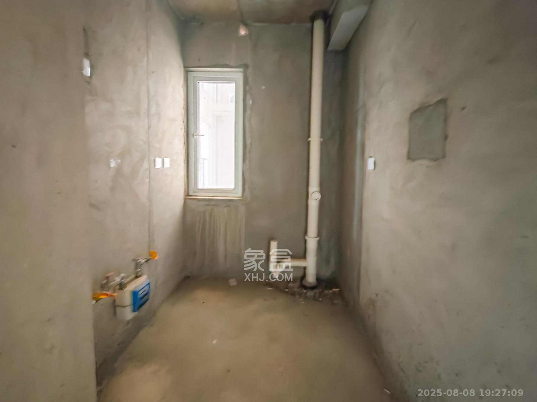 绿地海外滩一期 3室2厅2卫 58.0万 绿地海外滩一期 3室2厅2卫 58.0万厨房