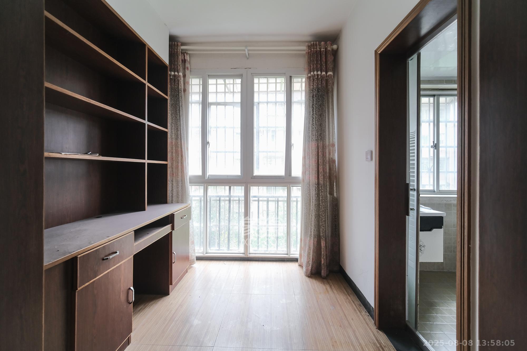 四季星城 3室2厅2卫 59.0万 四季星城 3室2厅2卫 59.0万阳台