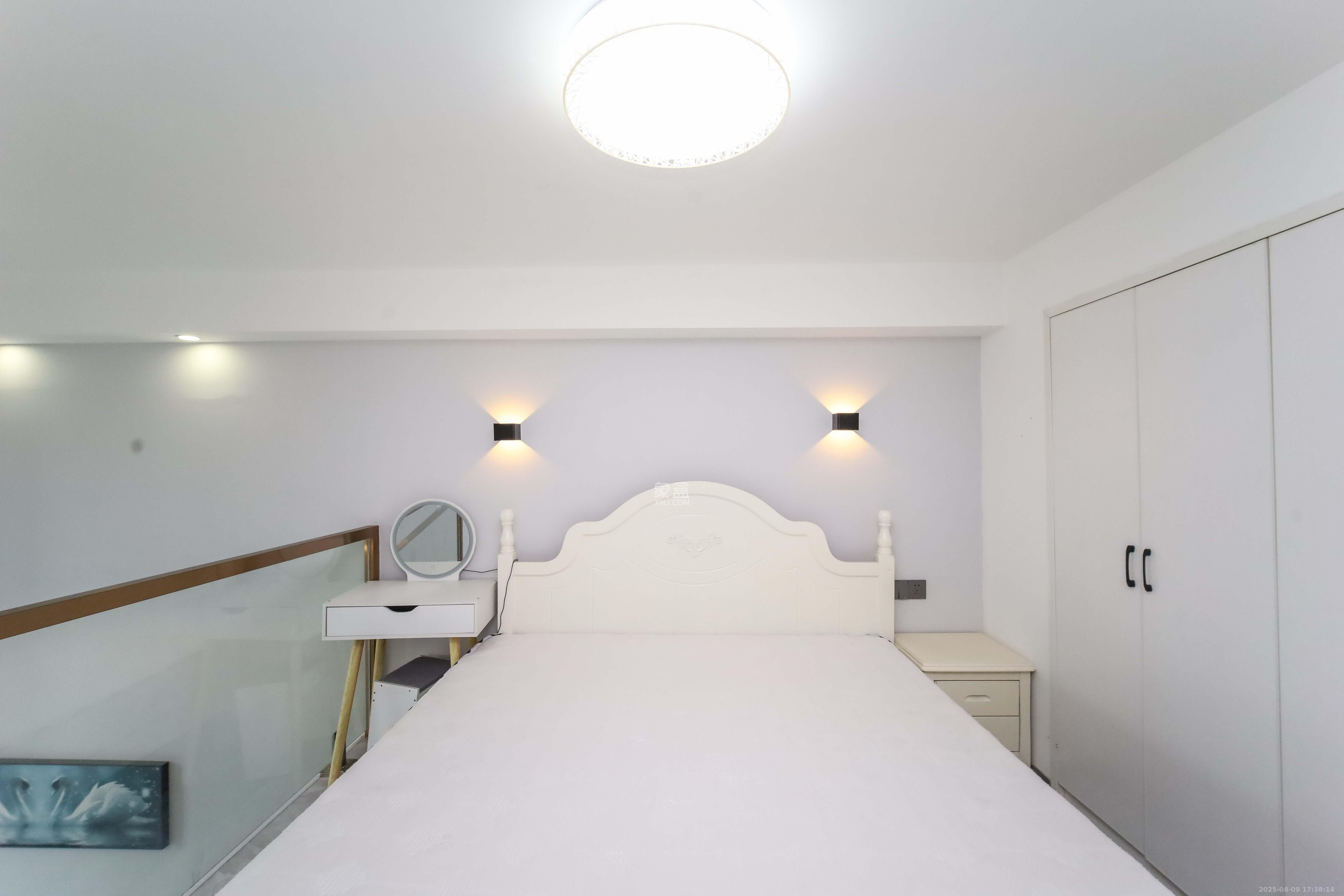 东盈商业广场（华泉城市广场）  1室1厅1卫    40.0万卧室