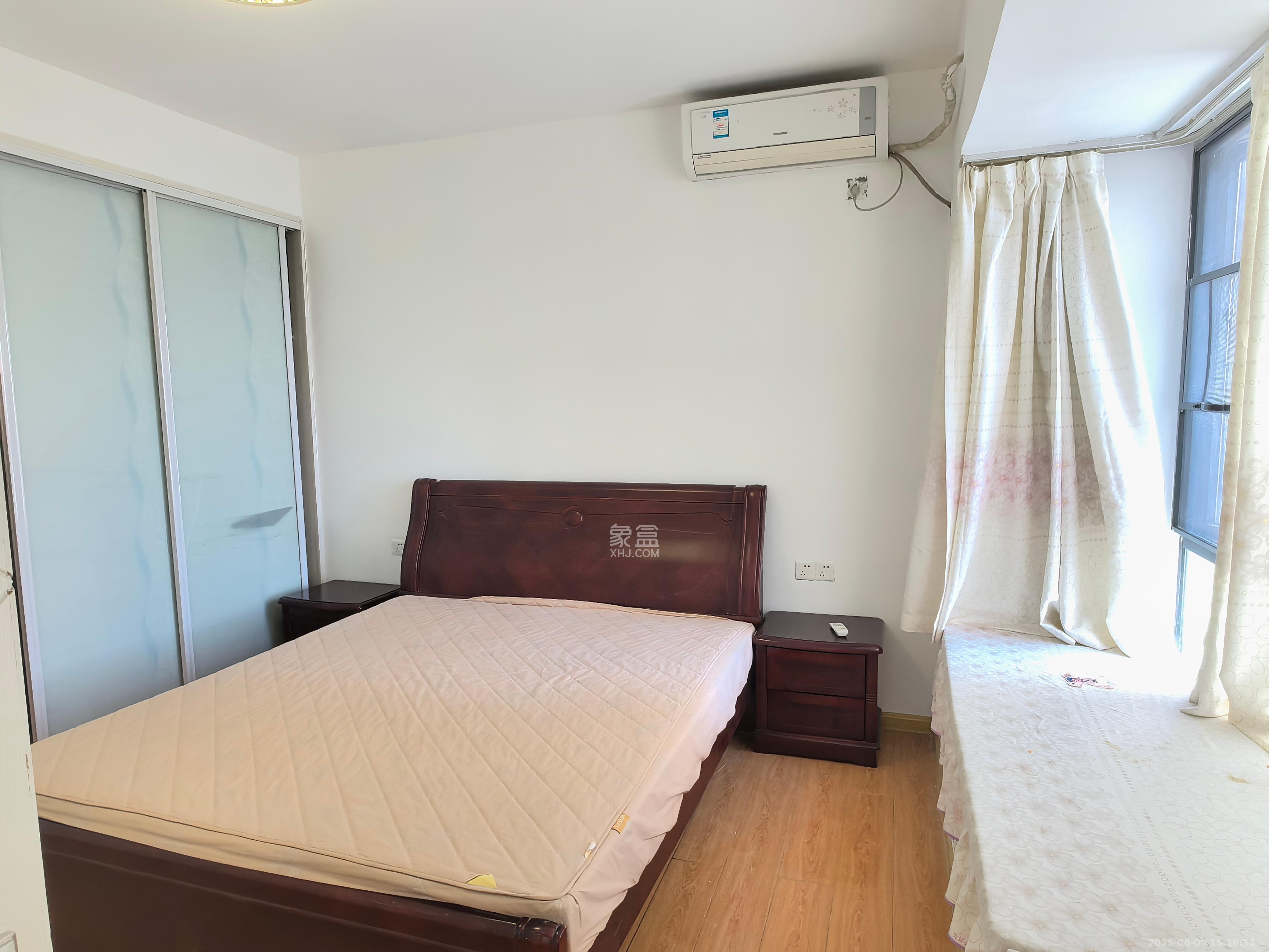 都市兰亭  3室2厅1卫   2500.00元/月室内图
