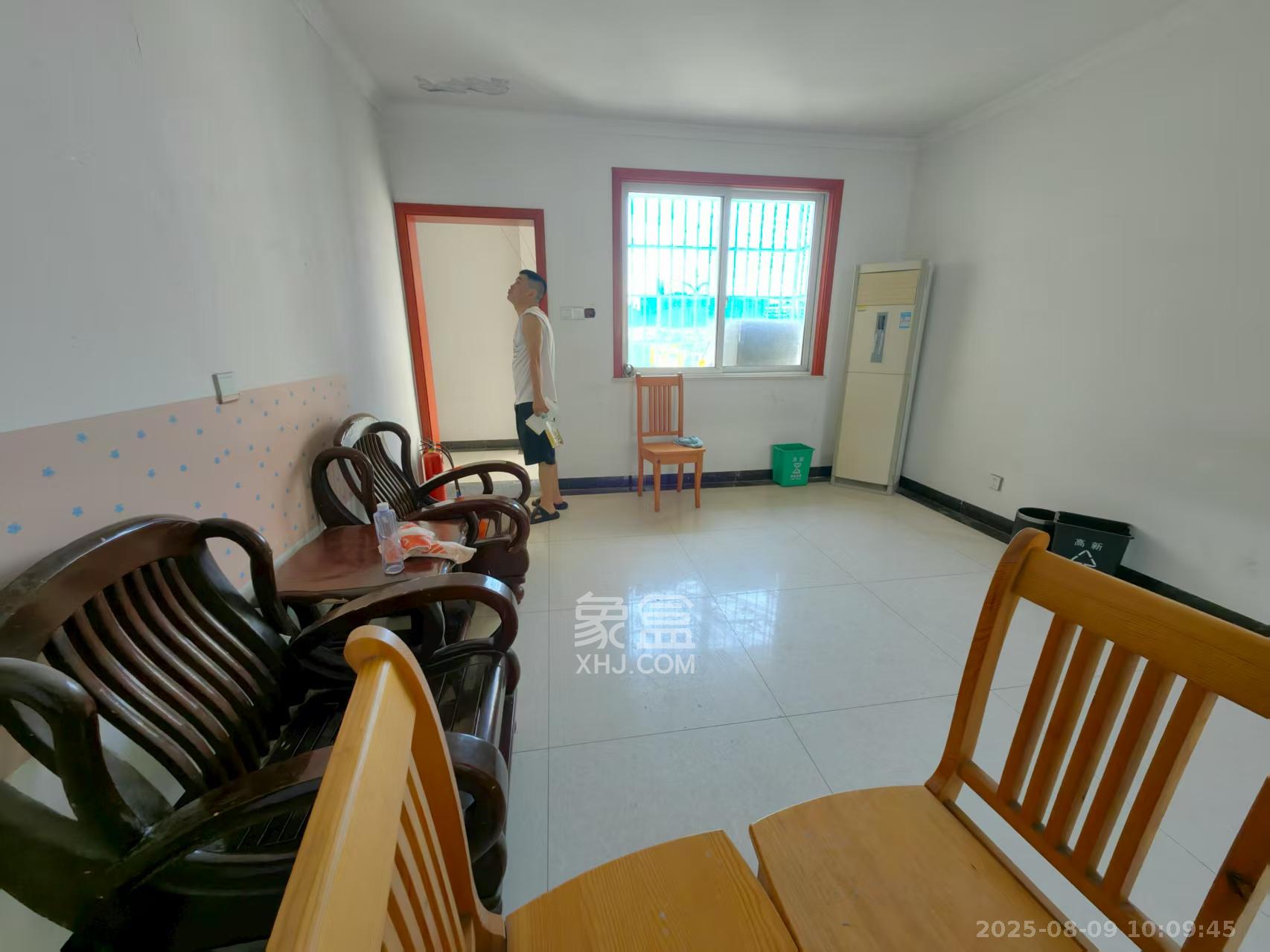 麓谷锦和园 2室2厅1卫 2000.0元/月 麓谷锦和园 2室2厅1卫 2000.0元/月室内图