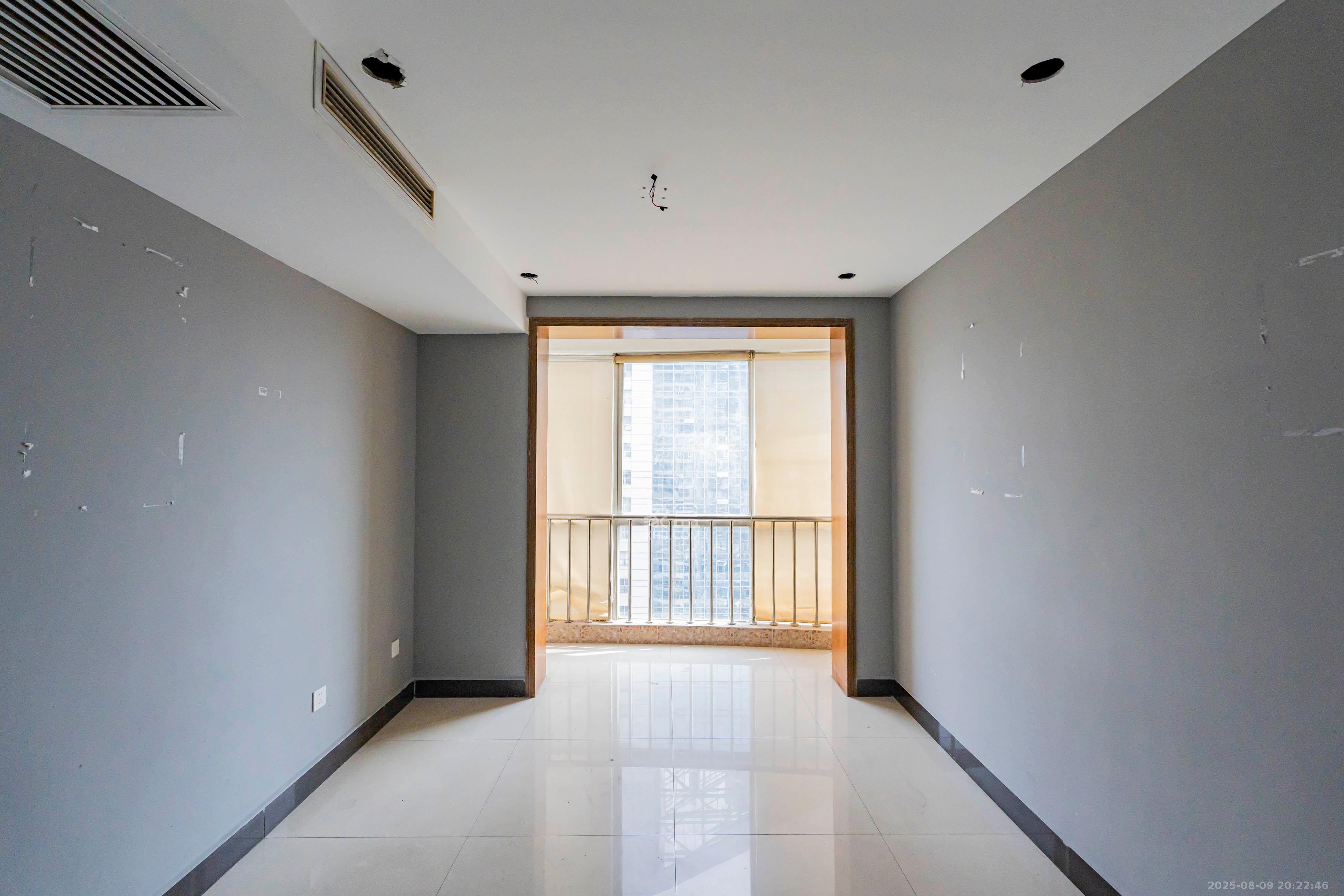 湖南财富中心  3室2厅2卫    135.0万 湖南财富中心  3室2厅2卫    135.0万卧室