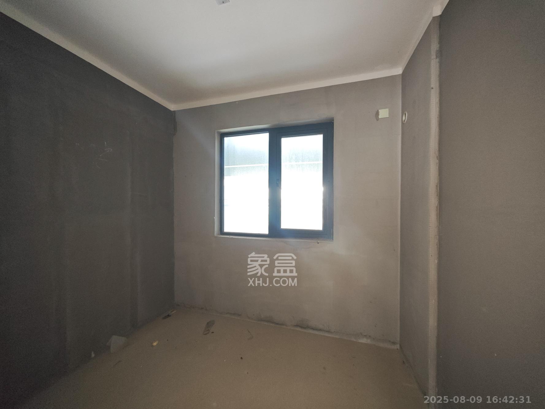 融创会展上东区  3室2厅2卫    80.0万卧室