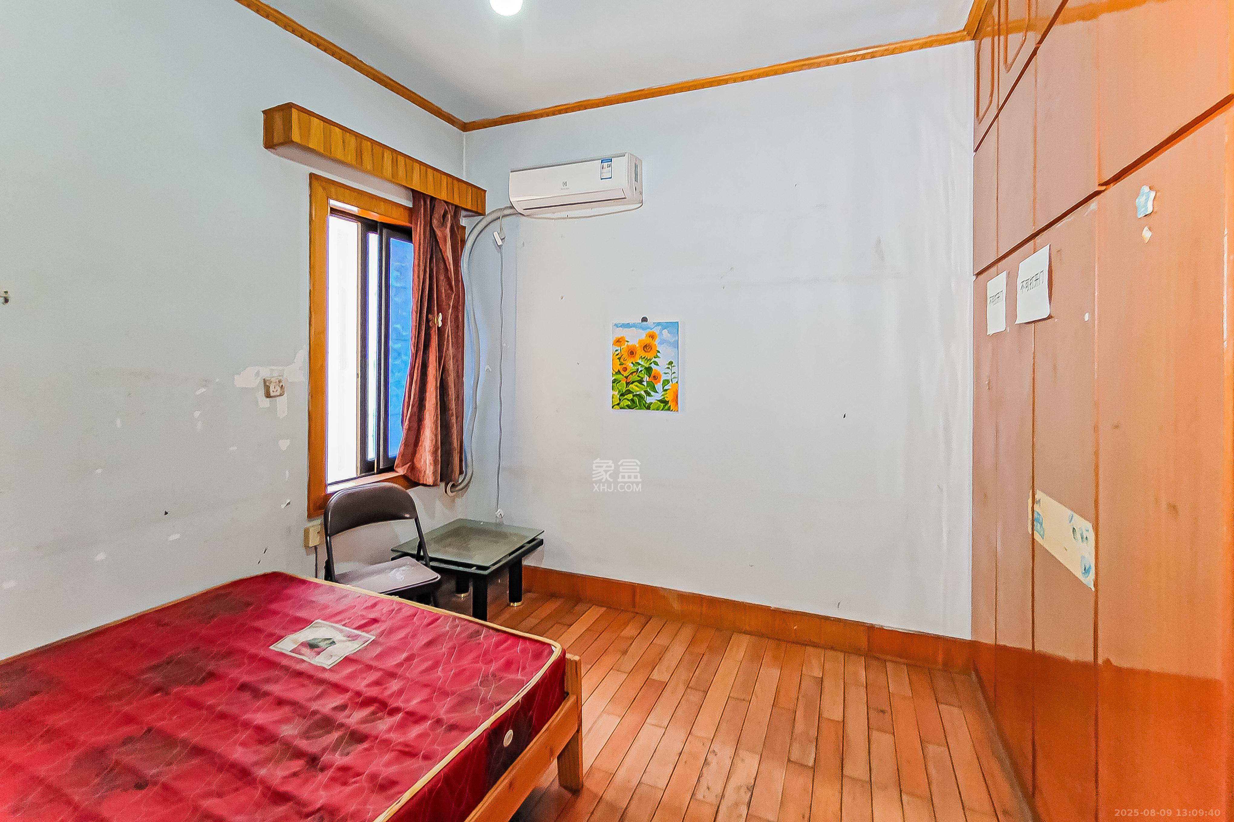 省地税局  3室2厅1卫    88.0万卧室