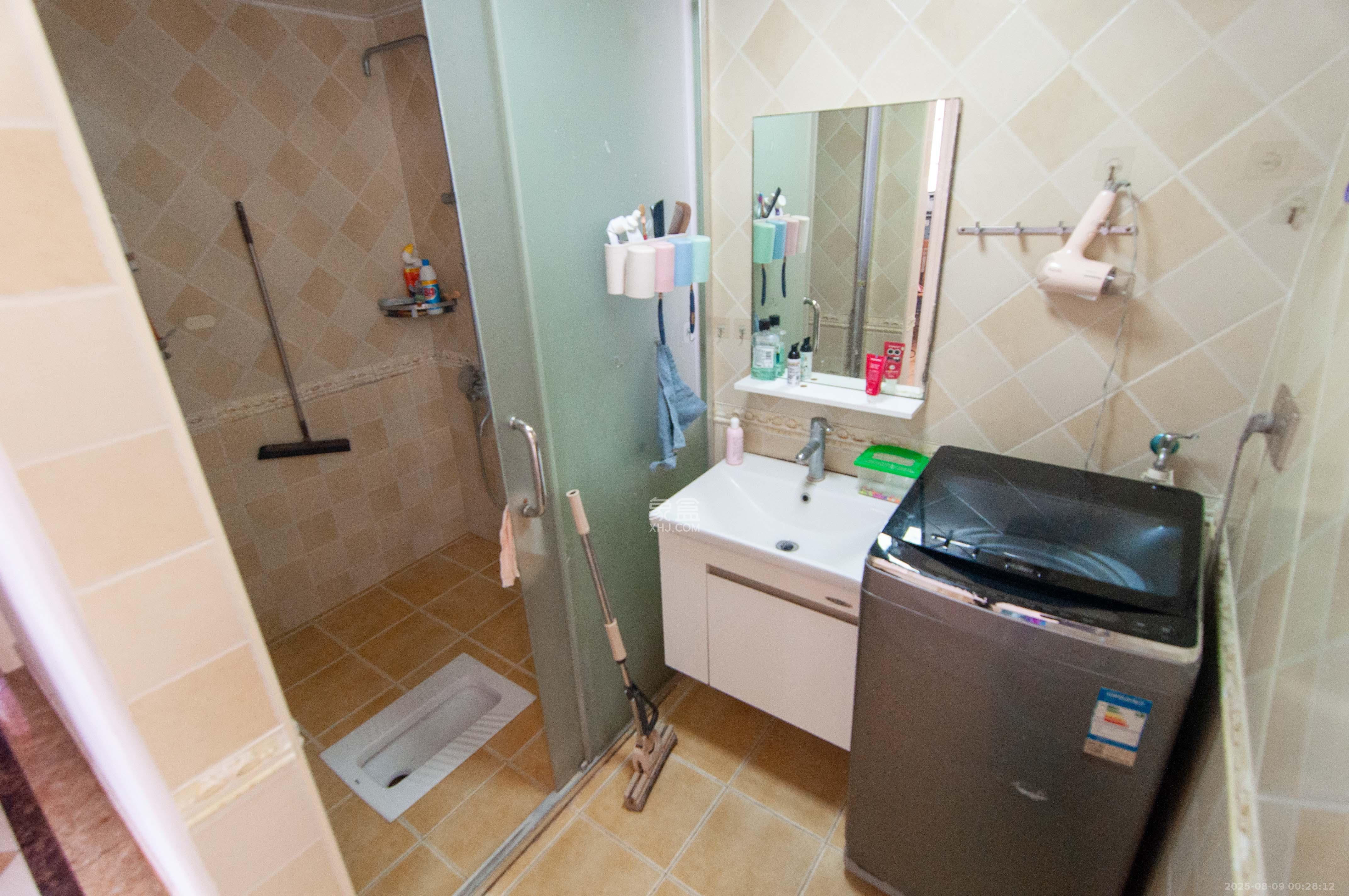 中海梅溪湖壹号  3室2厅1卫    118.0万卫生间