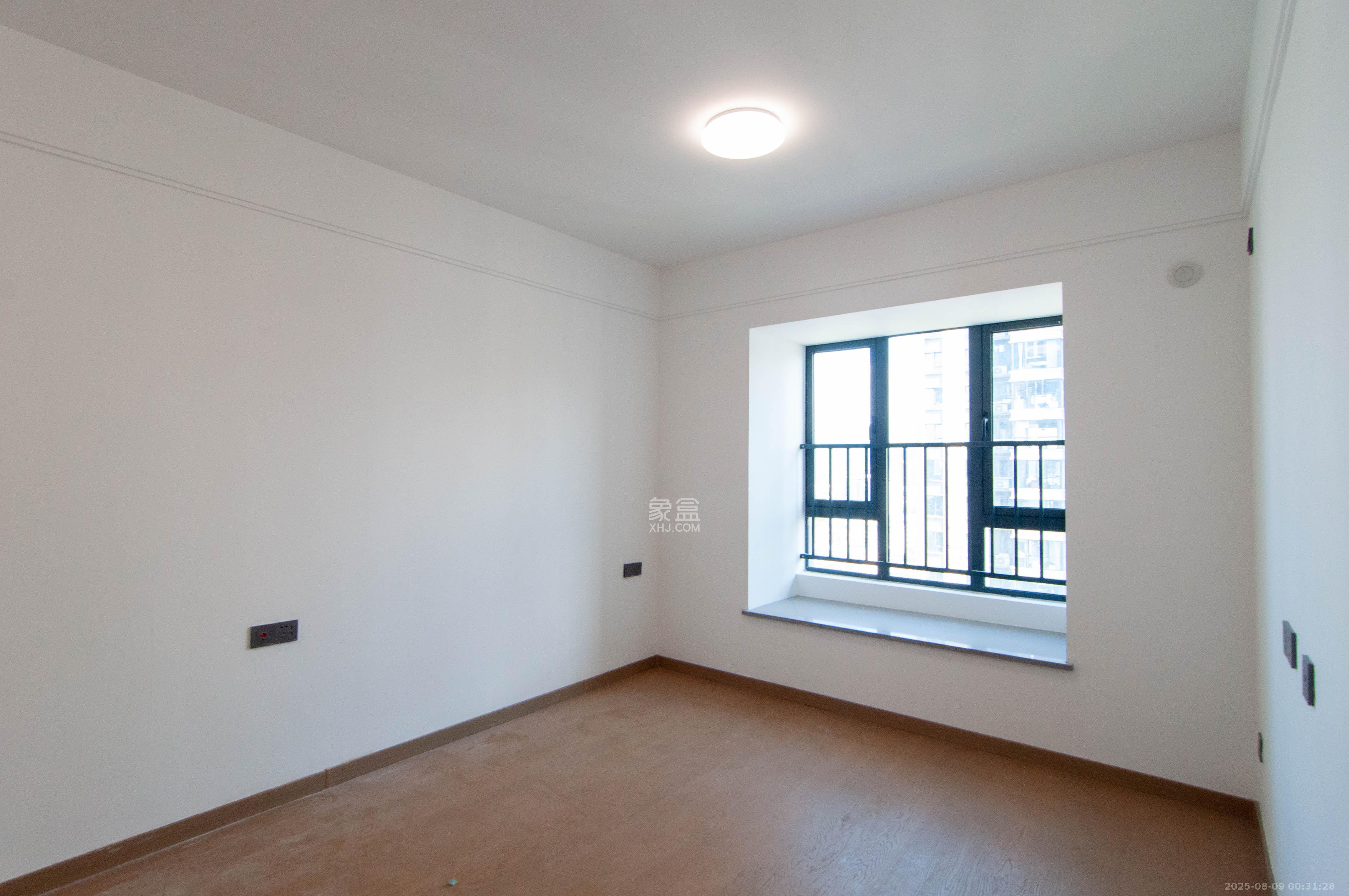 长房悦香山 3室2厅2卫 126.0万 长房悦香山 3室2厅2卫 126.0万其他