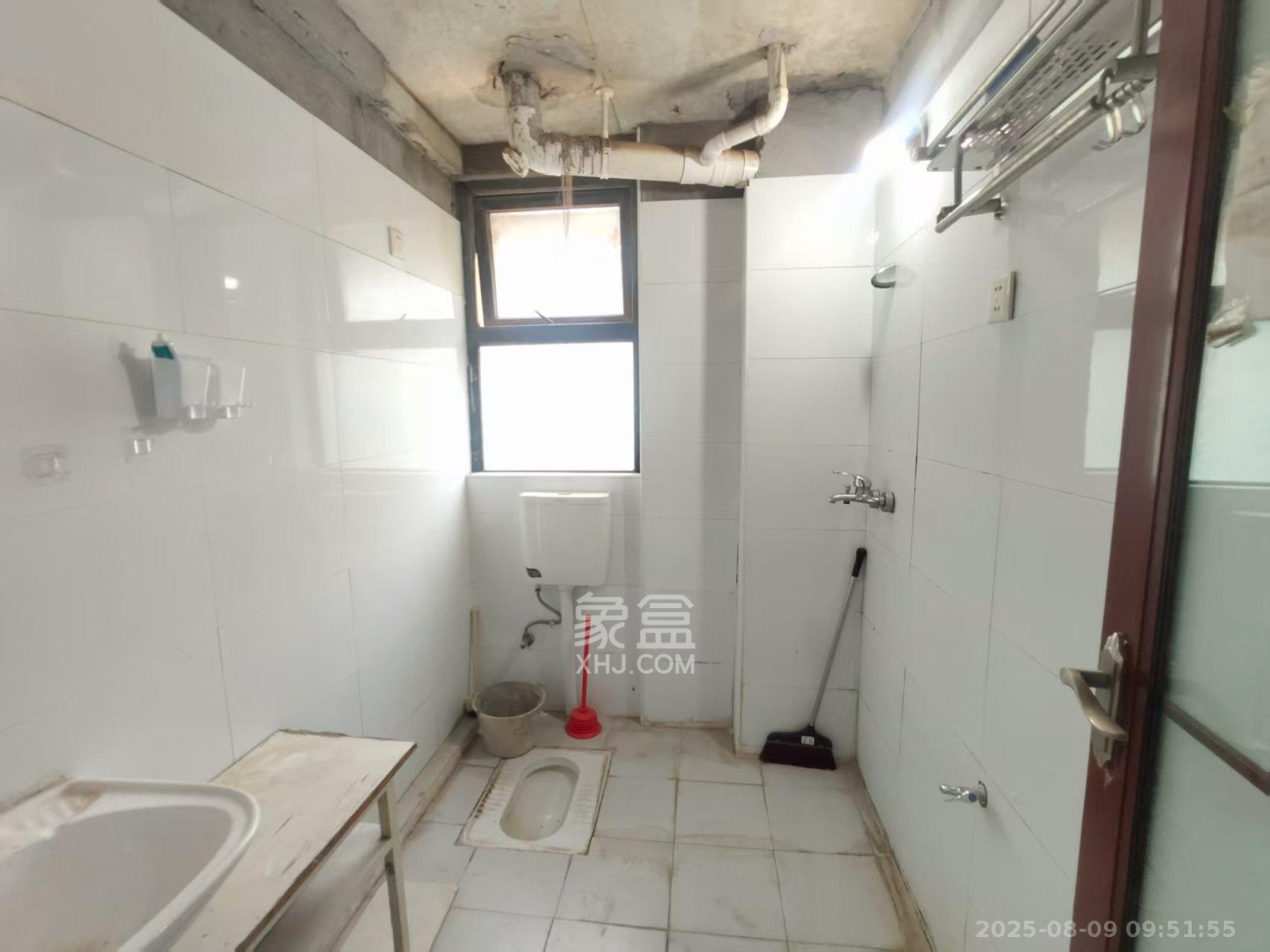 湘江锦绣 3室2厅2卫 2000.0元/月 湘江锦绣 3室2厅2卫 2000.0元/月室内图