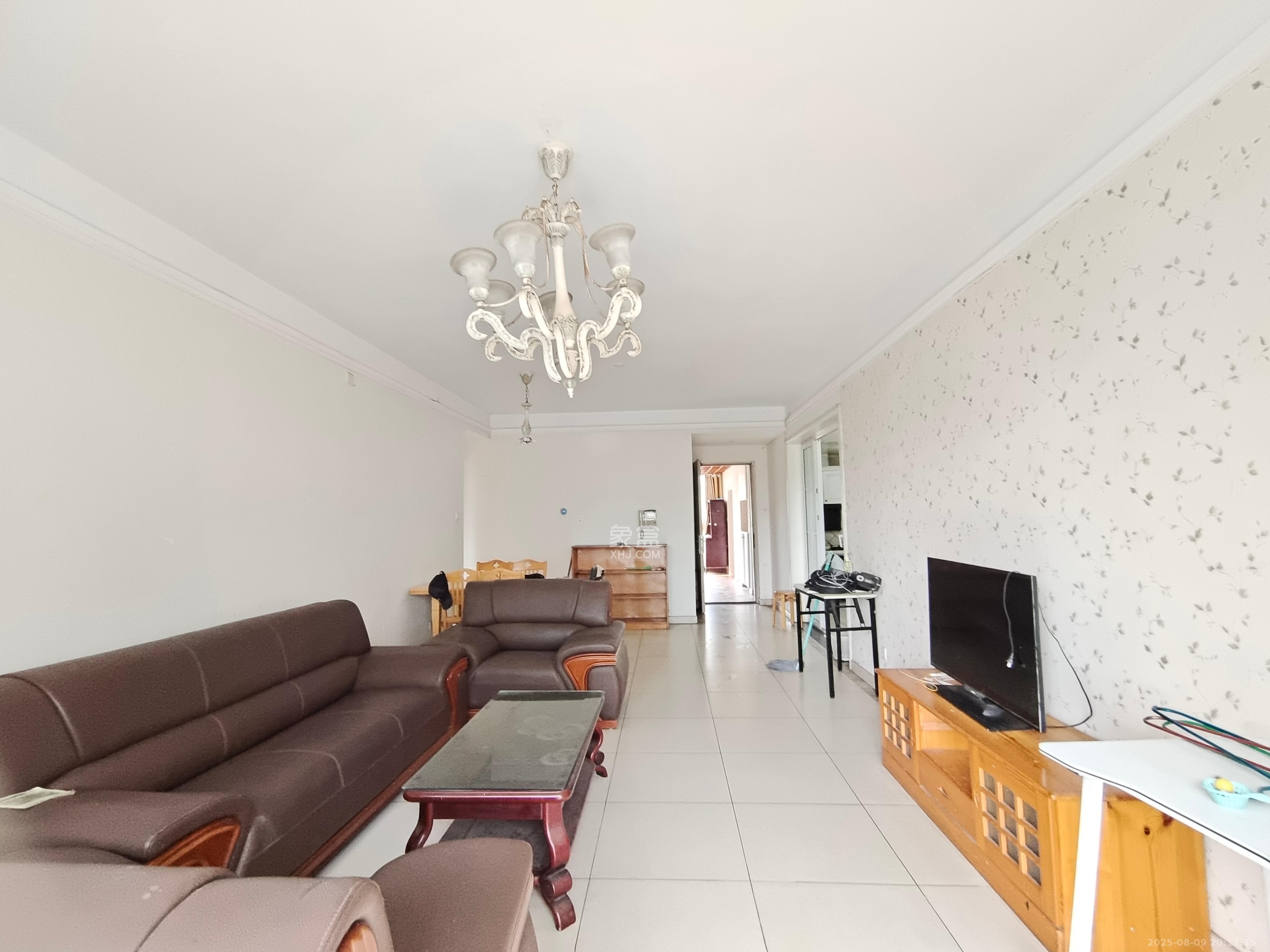 阳光100二期 3室2厅2卫 2200.0元/月 阳光100二期 3室2厅2卫 2200.0元/月室内图