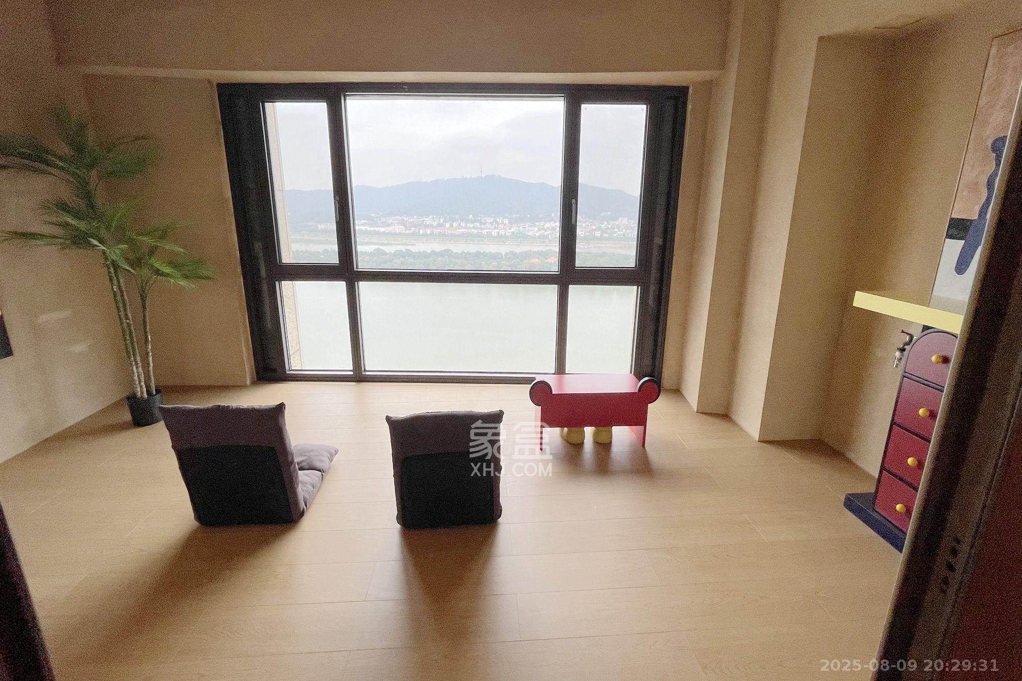 华远华中心  4室2厅3卫    14800.0元/月室内图