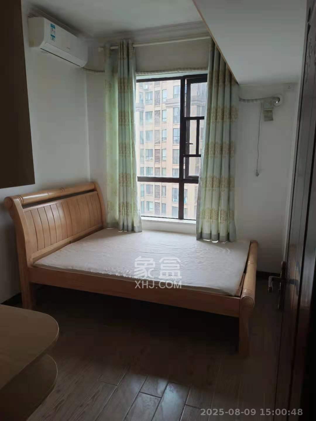 奥林匹克花园贡院一期 3室2厅1卫 2500.0元/月 奥林匹克花园贡院一期 3室2厅1卫 2500.0元/月室内图